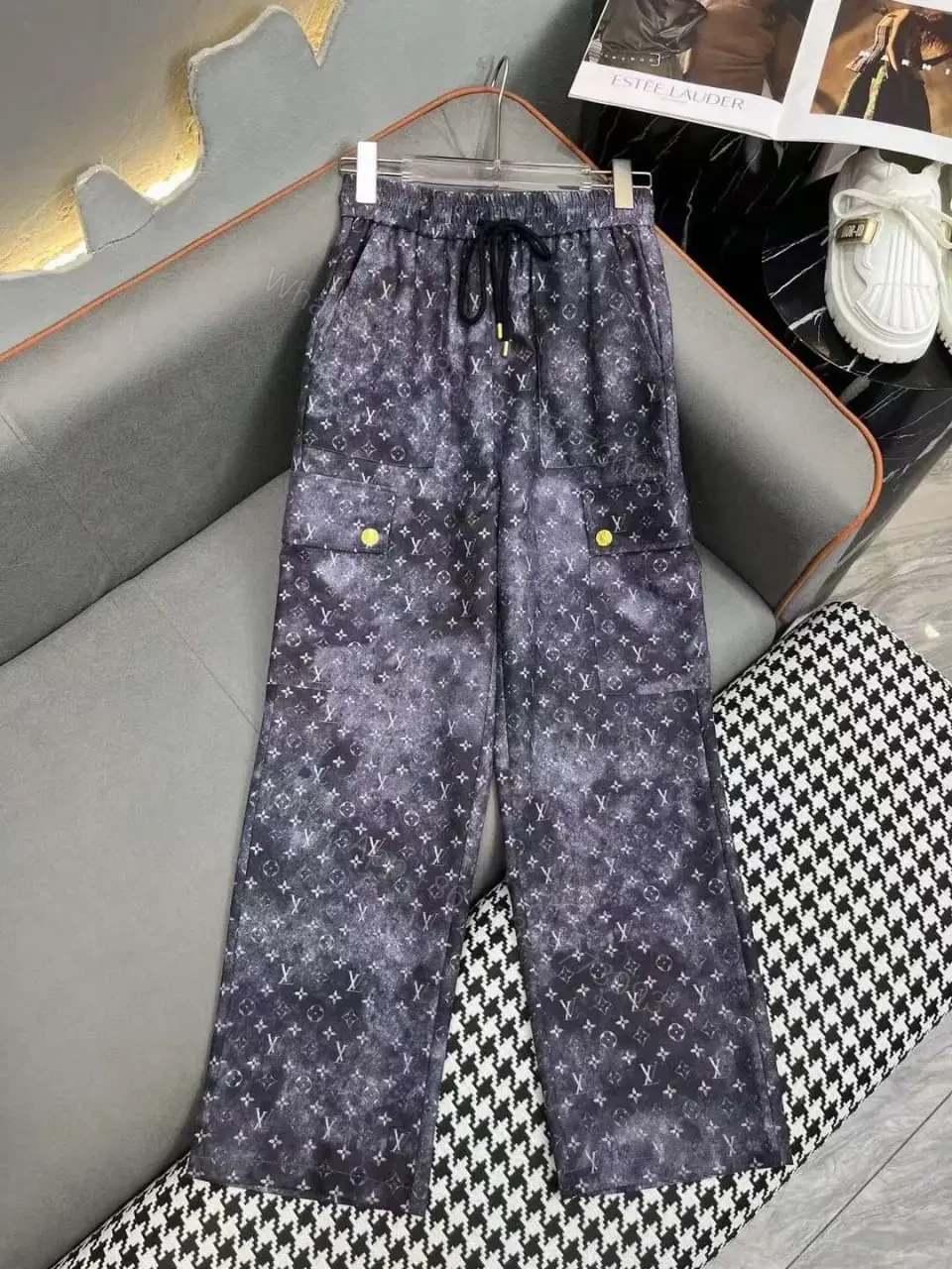 LOUIS VUITTON — view 1