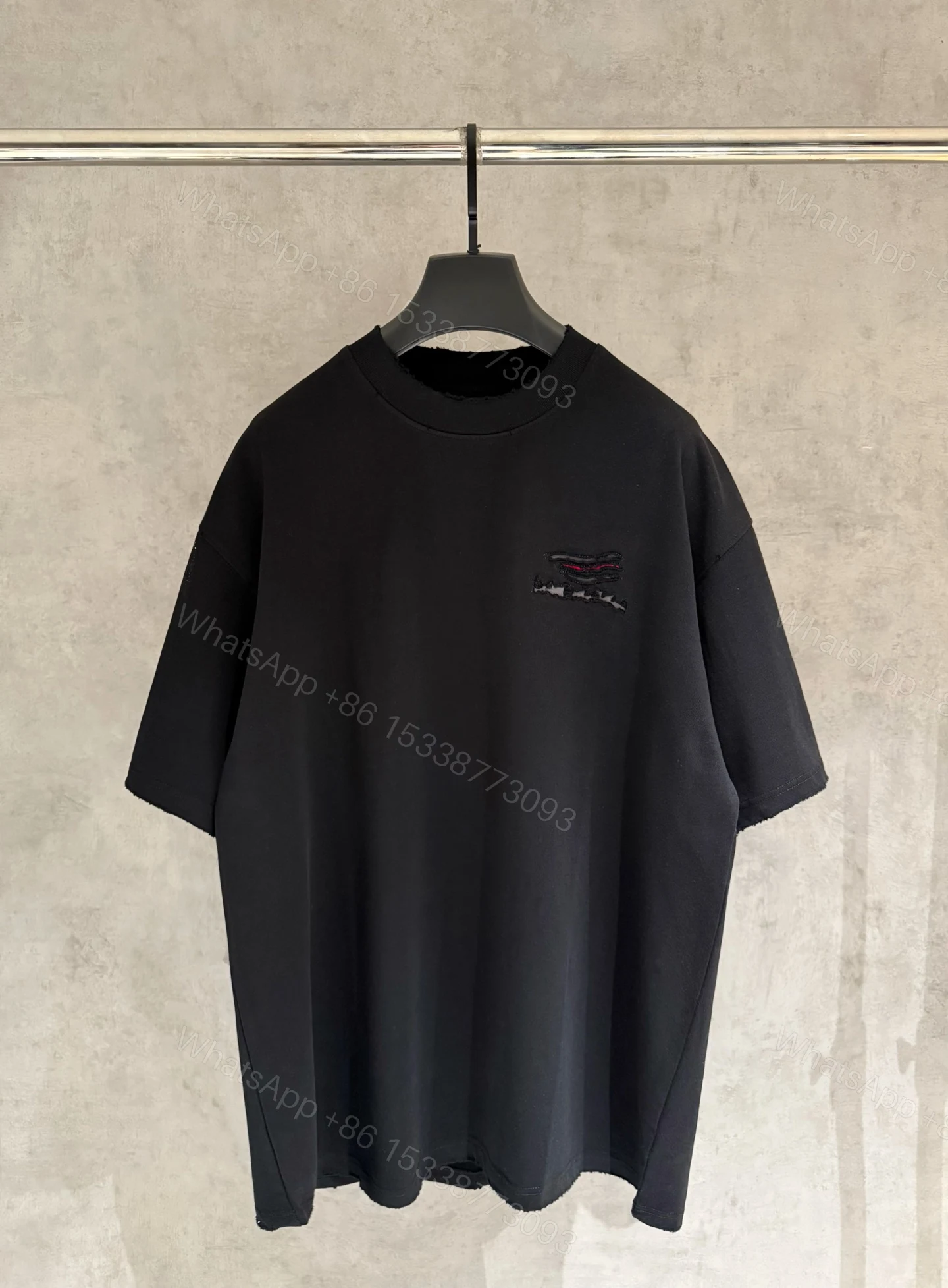 Balenciaga 一比一極簡刺繡Logo寬鬆短袖T恤 潮流百搭款 — view 1