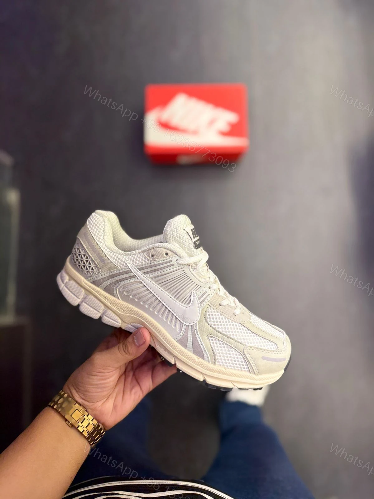 First Copy Nike Zoom Vomero Platinum — view 1