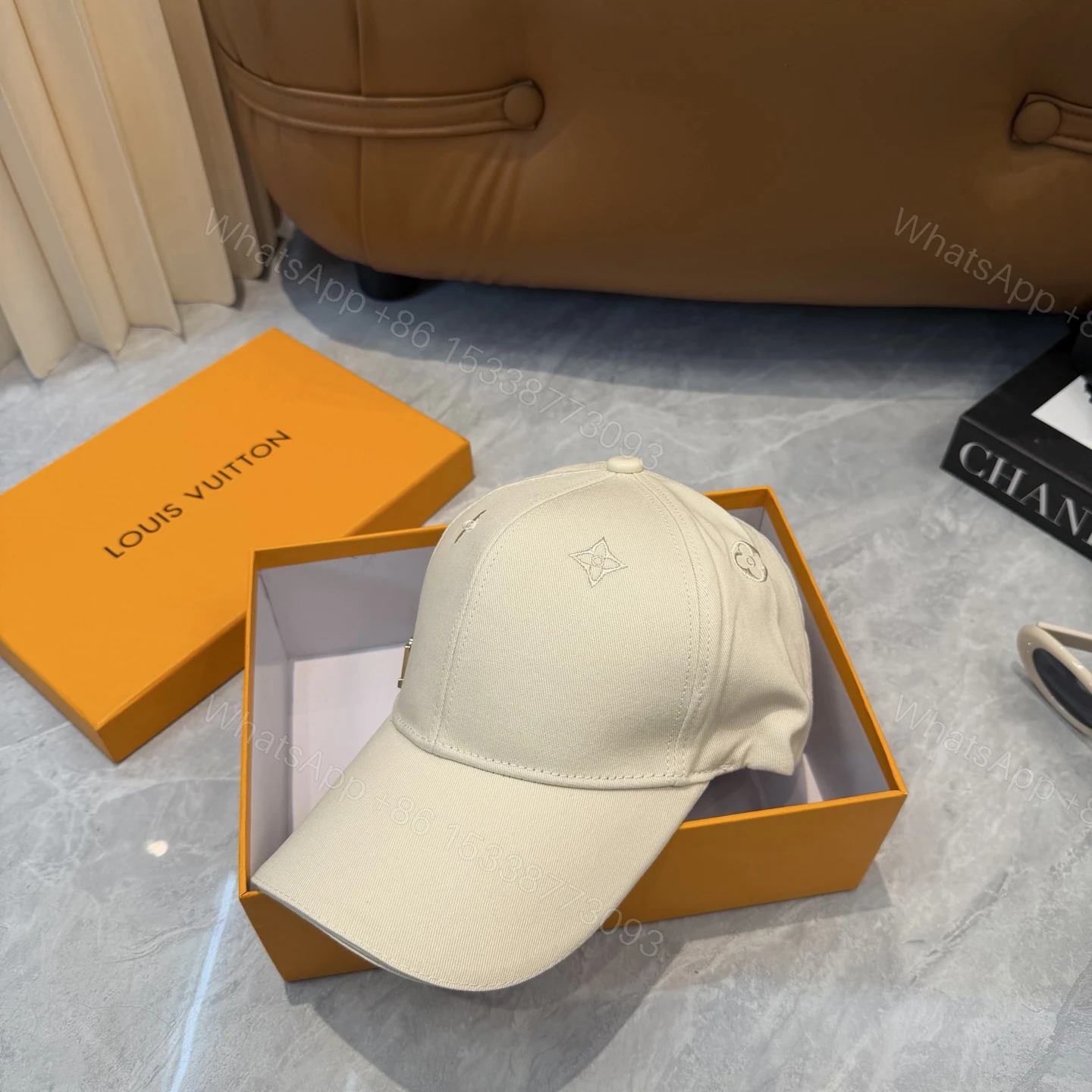 LV高仿奶油白極簡棒球帽精品百搭鴨舌帽 — view 1