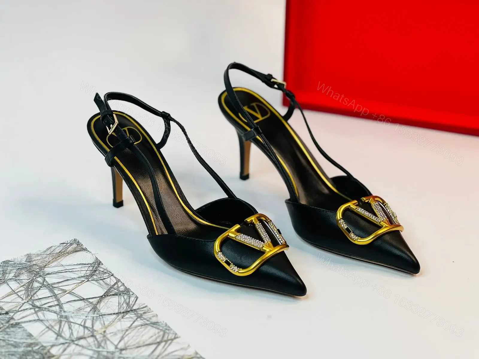 VALENTINO — view 1