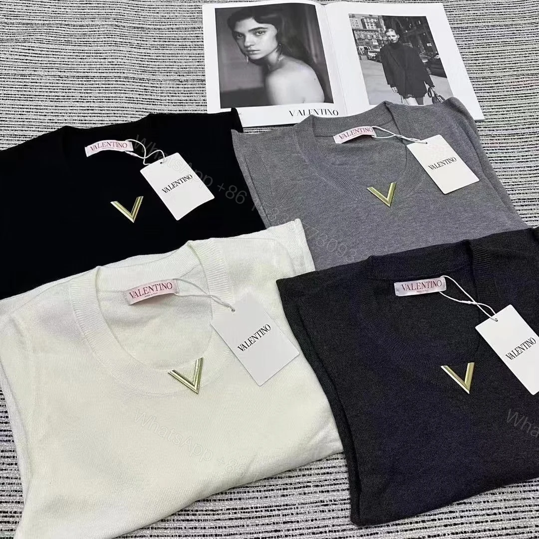 VALENTINO — view 1