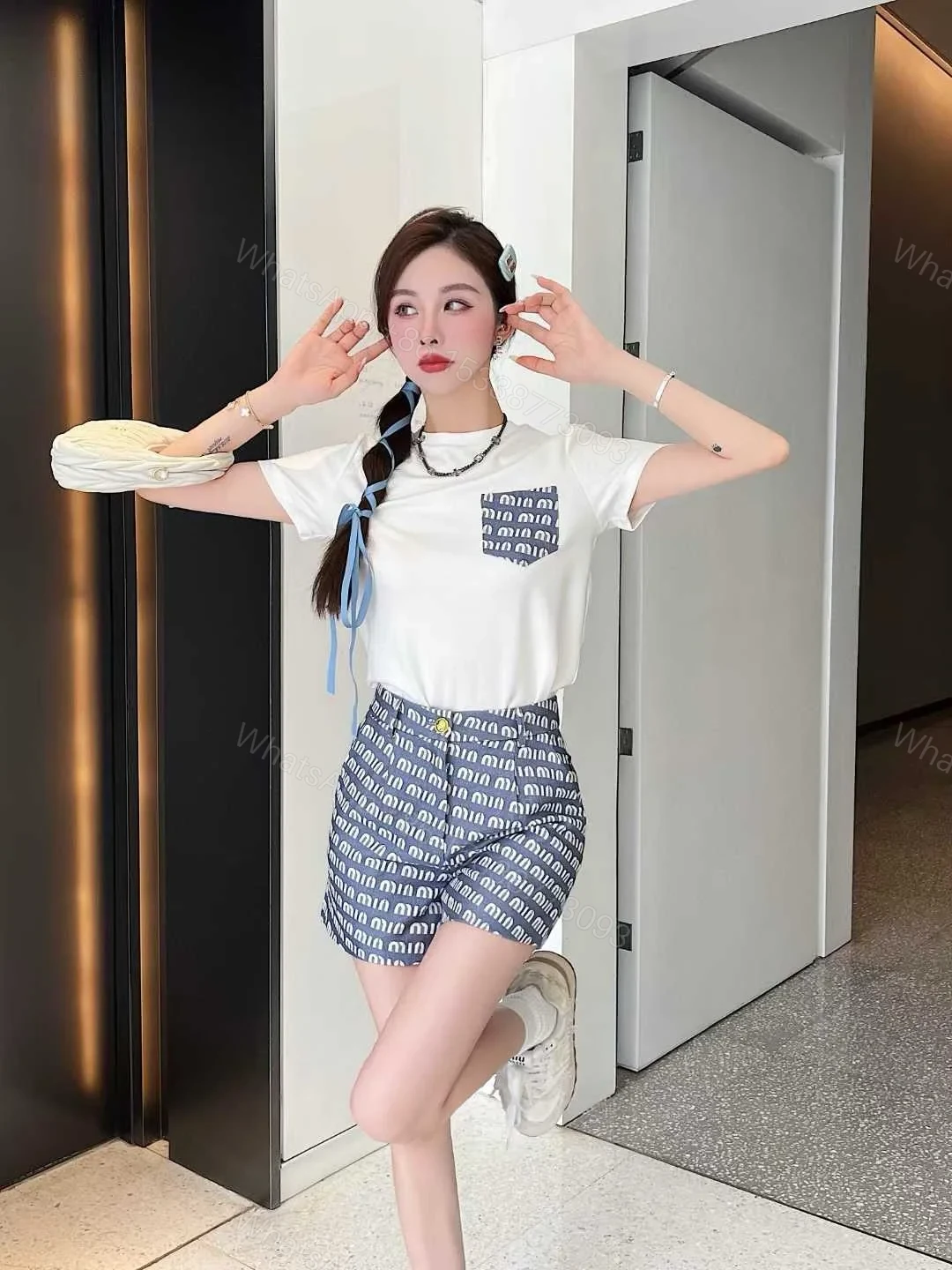 MIU MIU — view 1