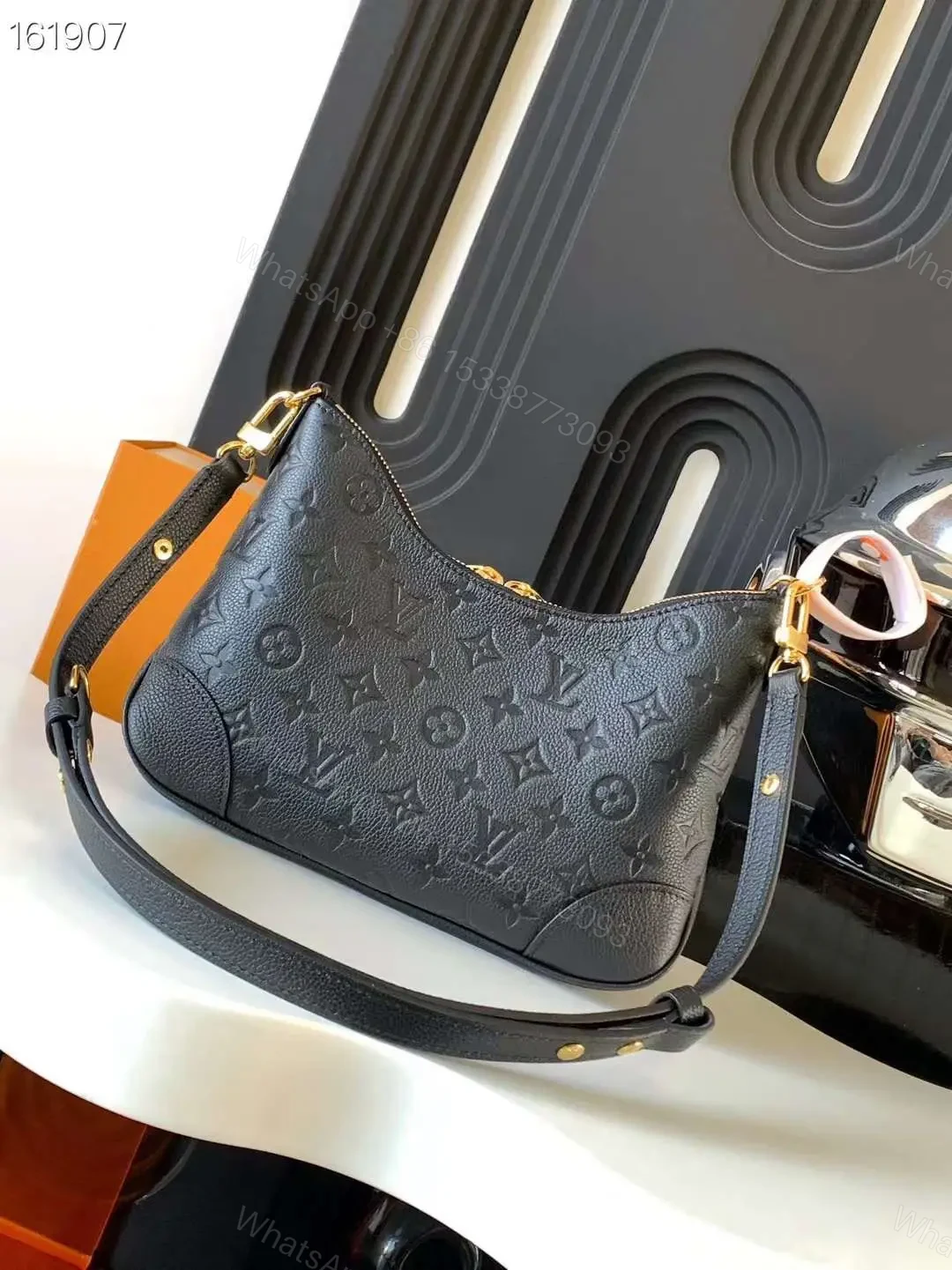LOUIS VUITTON — view 1