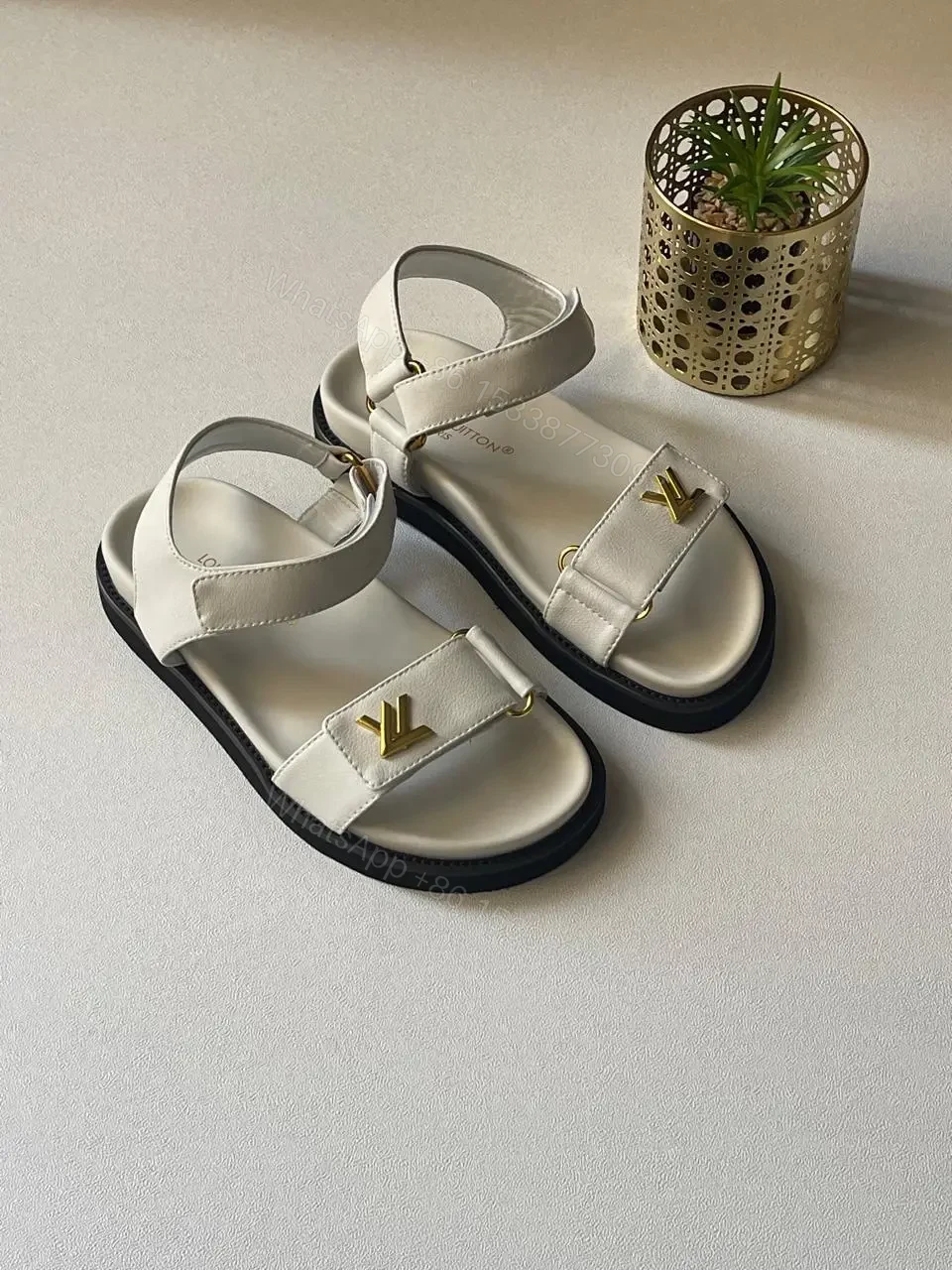 LOUIS VUITTON — view 1