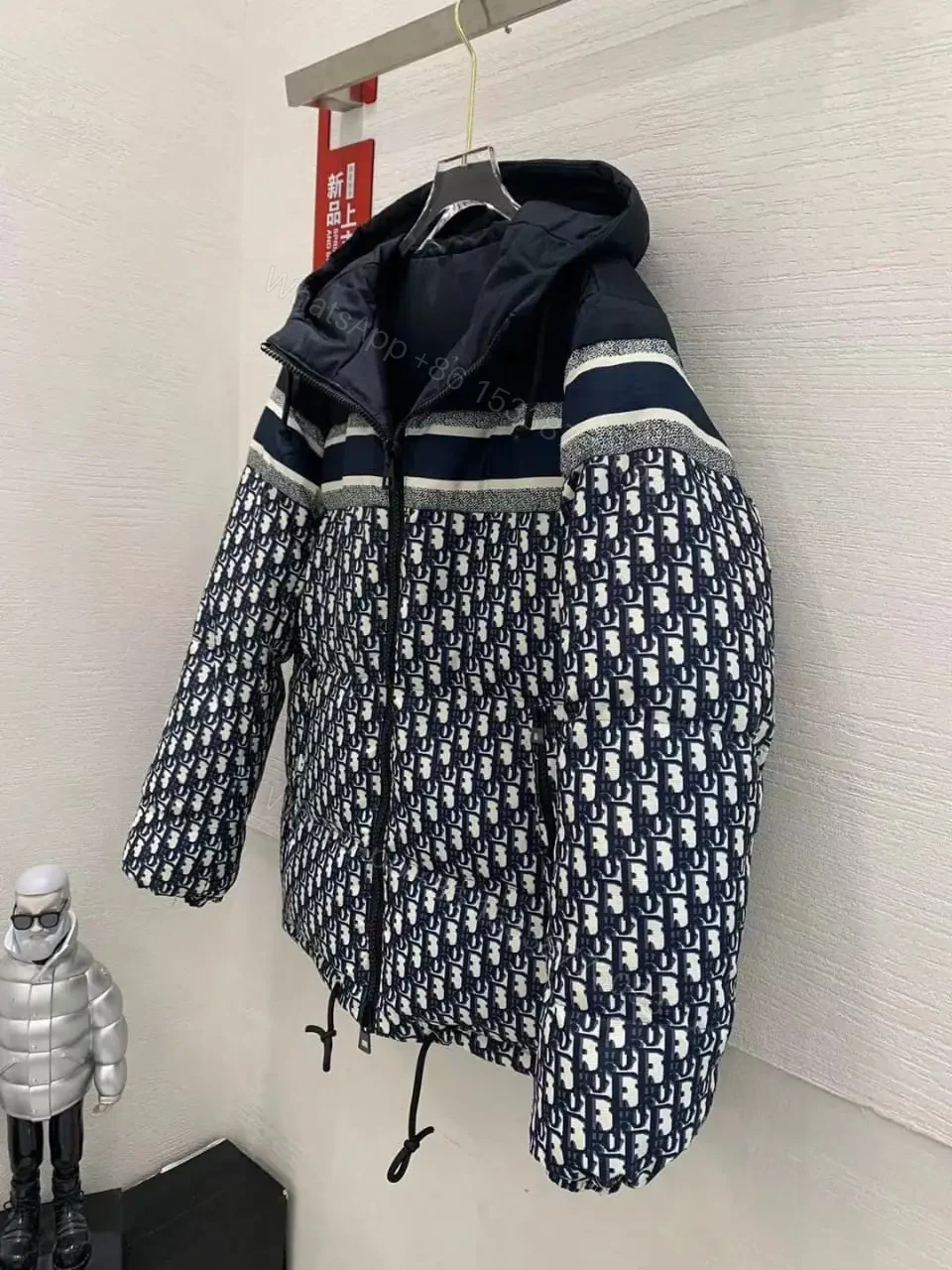 DIOR — view 1