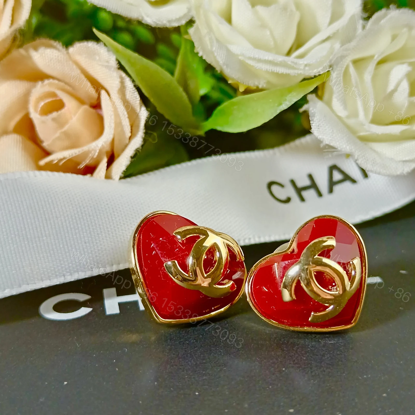 Chanel高仿紅愛心耳環 女款立體亮面質感復古飾品款 — view 1
