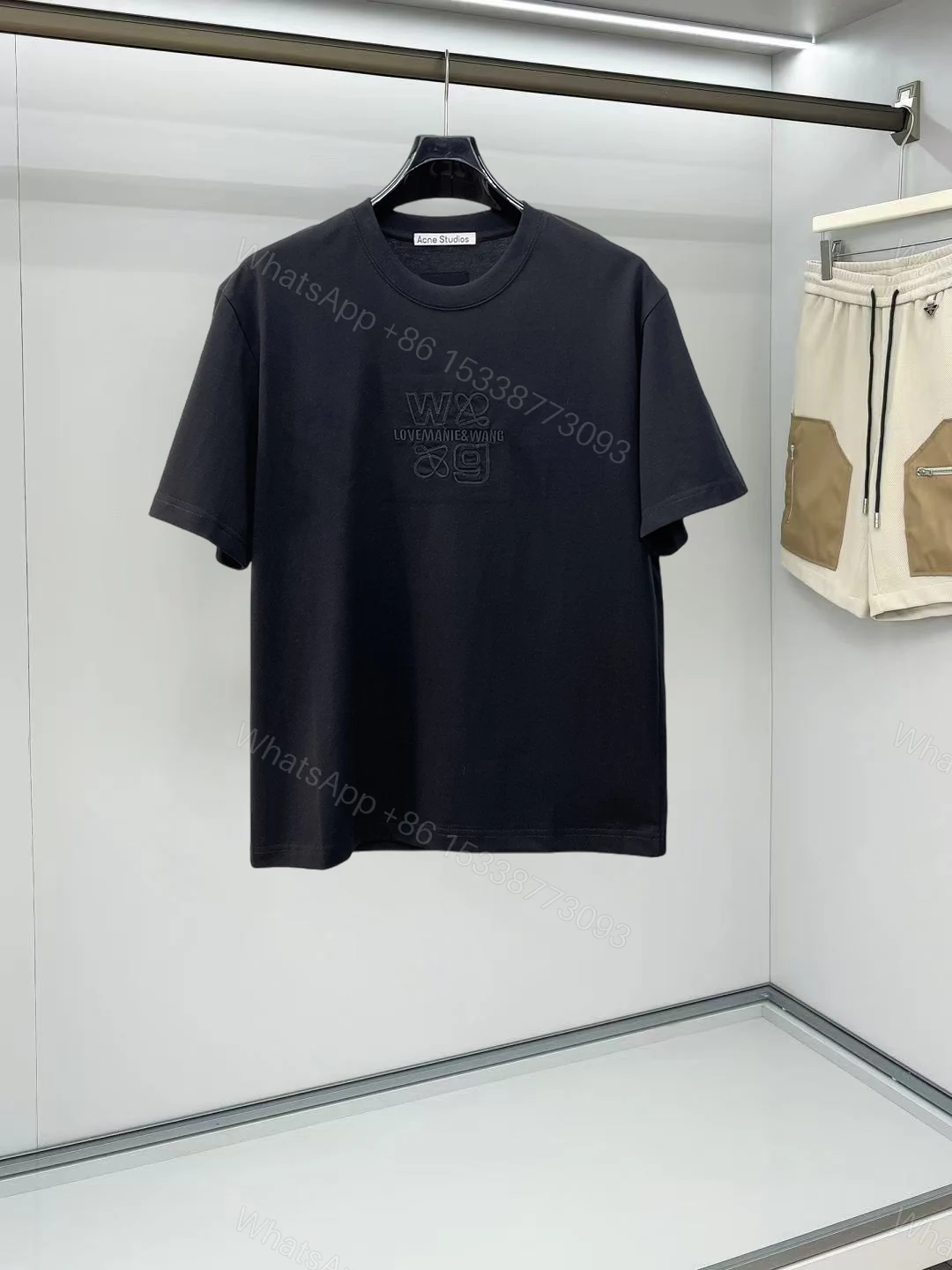 Balenciaga 高仿 男款短袖T恤 立體Logo壓紋 極簡風格款 — view 1