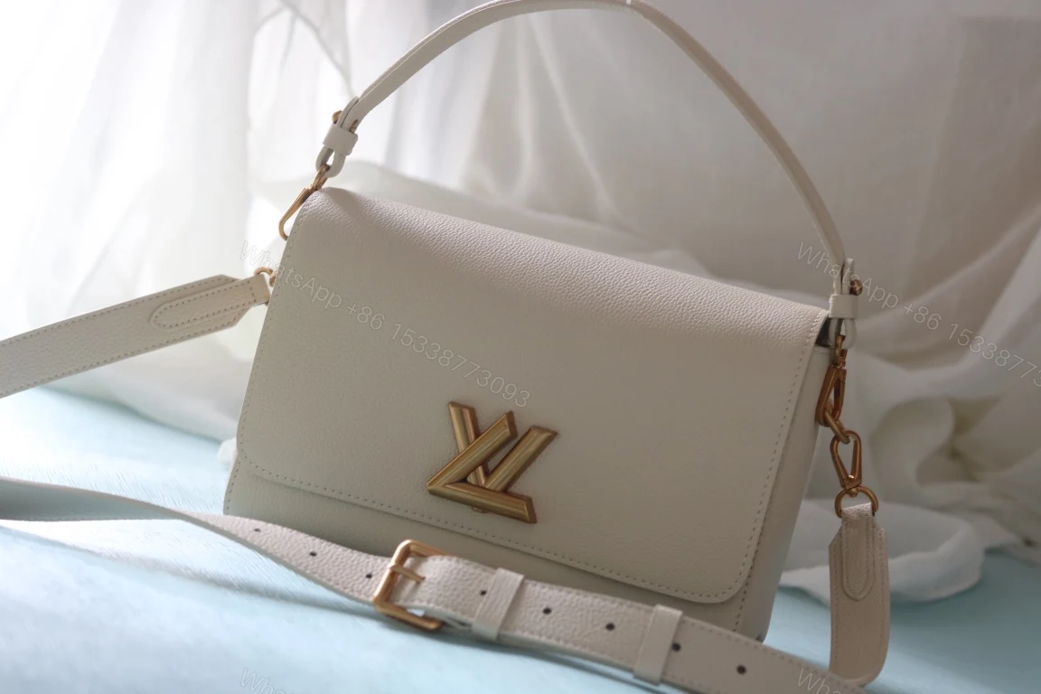 LV 一比一 白色大扣Logo單肩包 簡約百搭款 — view 1