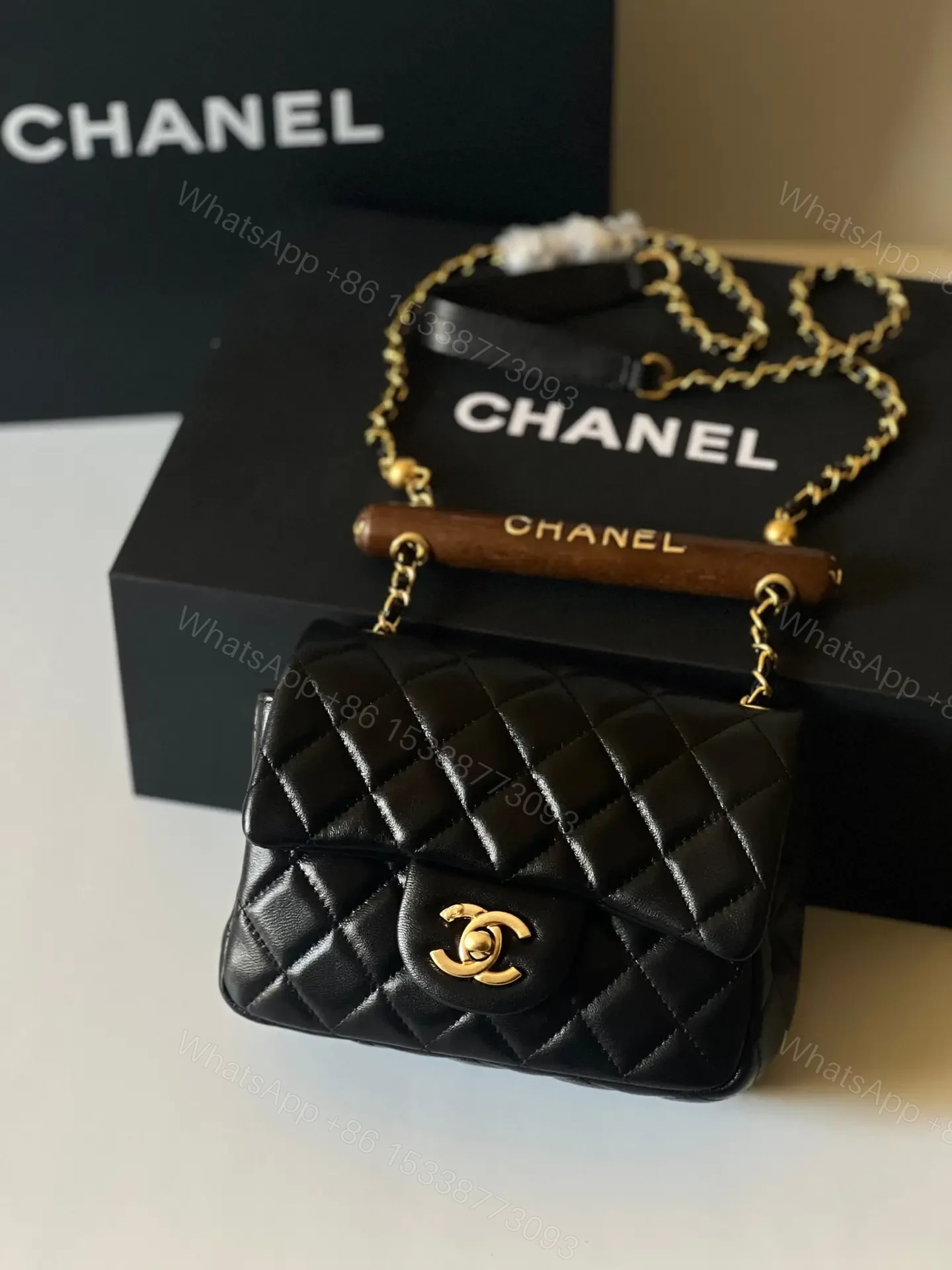 CHANEL — view 1