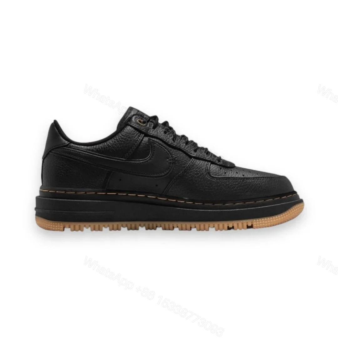 Nike Air Force 1 Low Luxe “”Schwarz Bucktan Gummi gelb”” — view 1