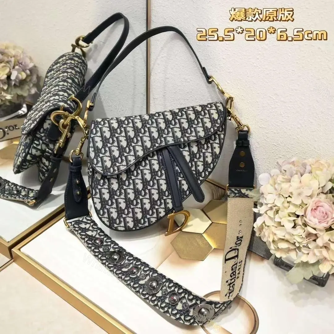 DIOR — view 1