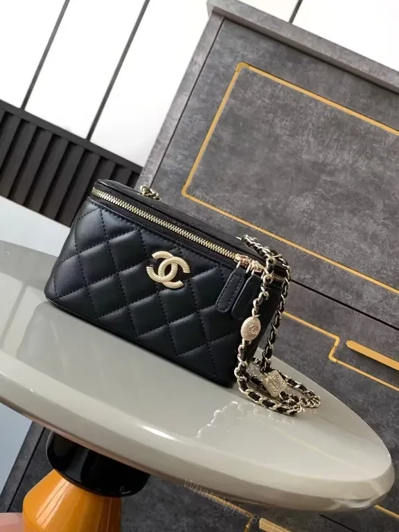 Chanel-Inspired Quilted Crossbody: Luxury Calfskin Bag — view 1