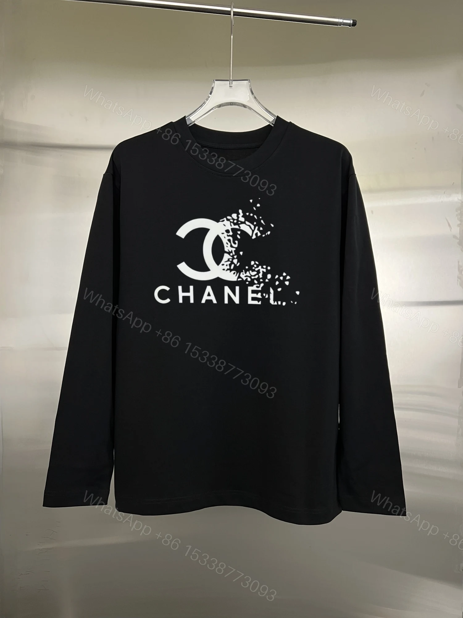 CHANEL高仿長袖T恤 女士黑色漸層碎片LOGO印花上衣2025春秋新款 — view 1