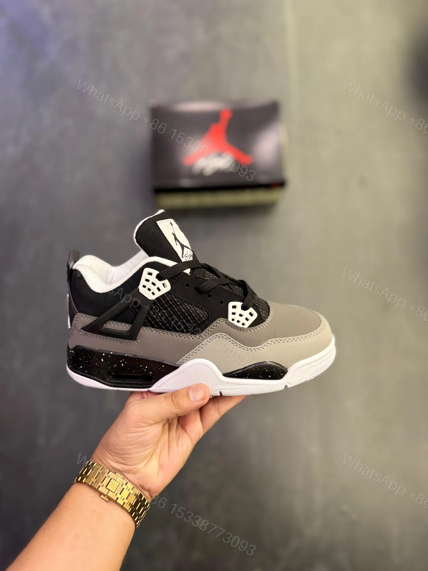 First Copy Jordans Retro 4 Fear Pack — view 1