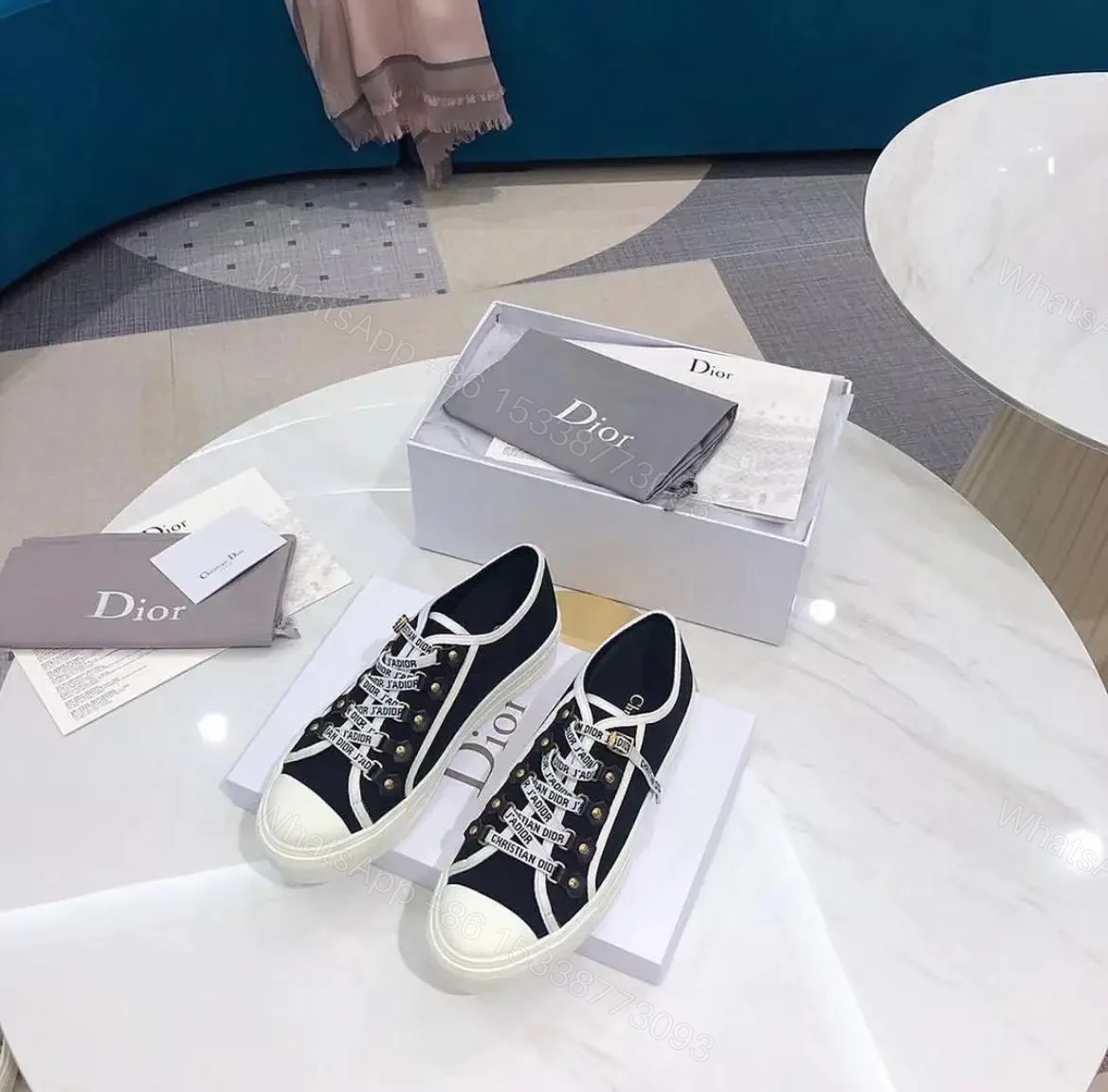 DIOR — view 1