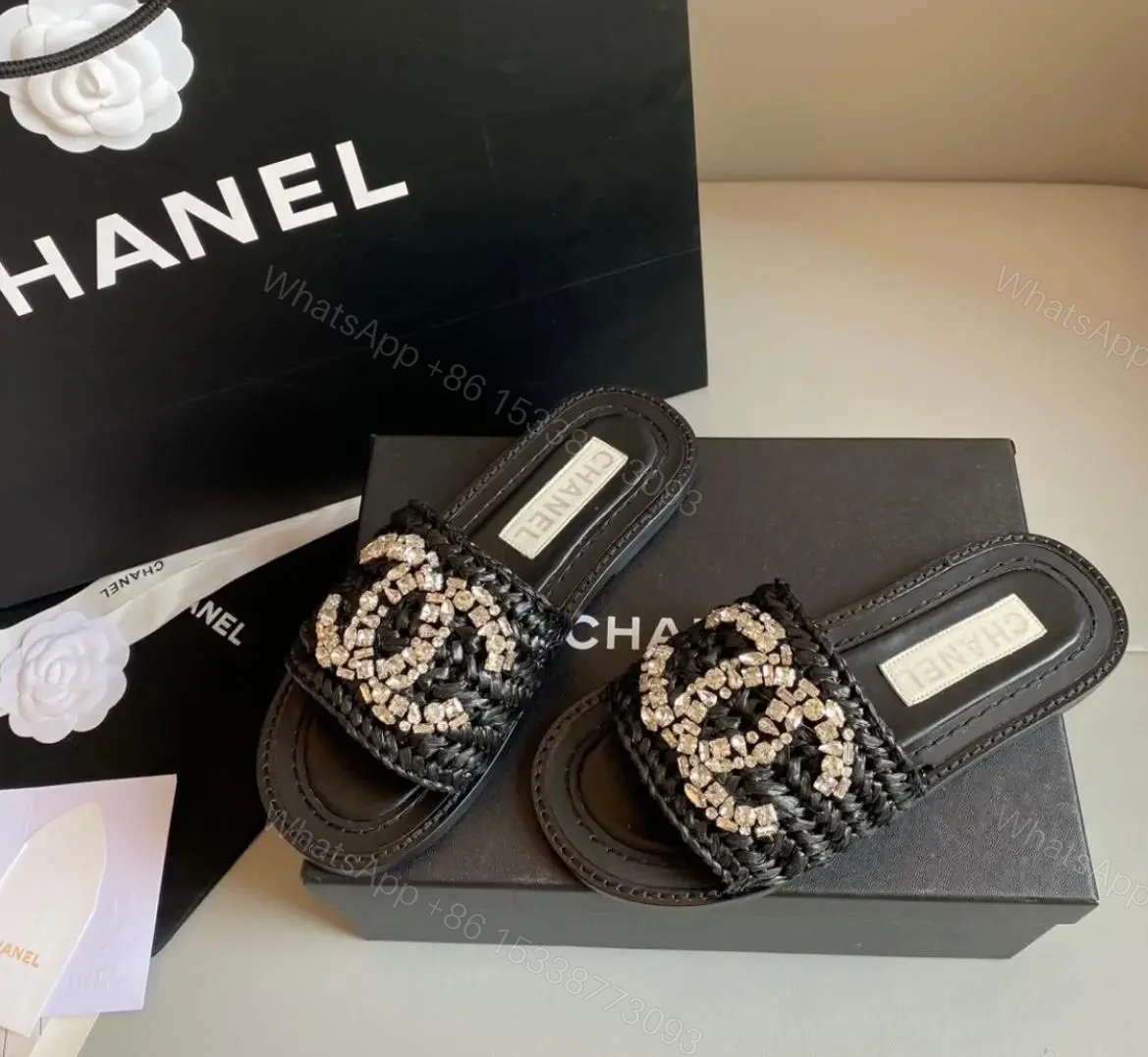 CHANEL — view 1