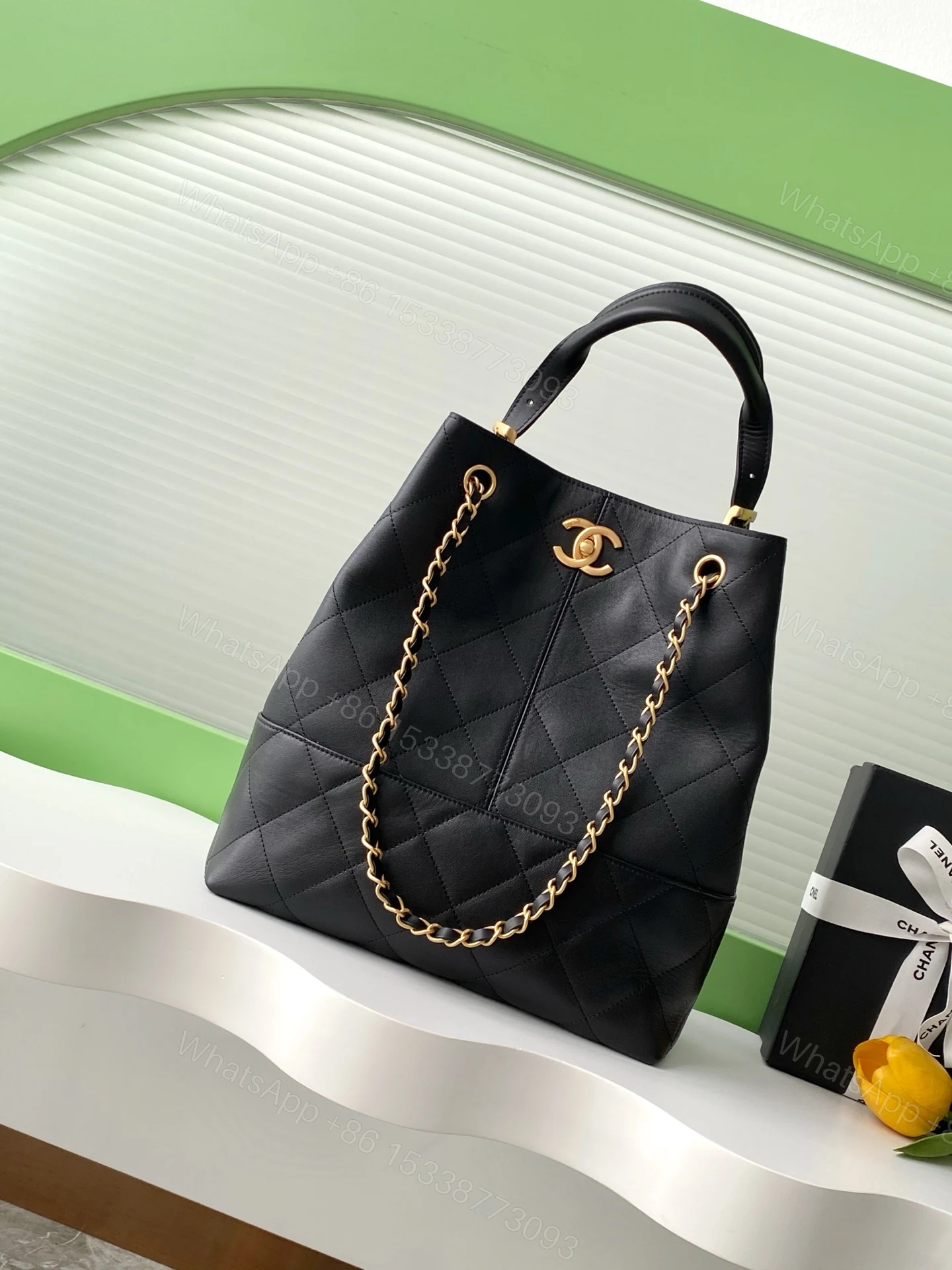 Chanel A貨立挺托特肩背包 女用簡潔皮革包型 經典鏈條高級感設計 — view 1