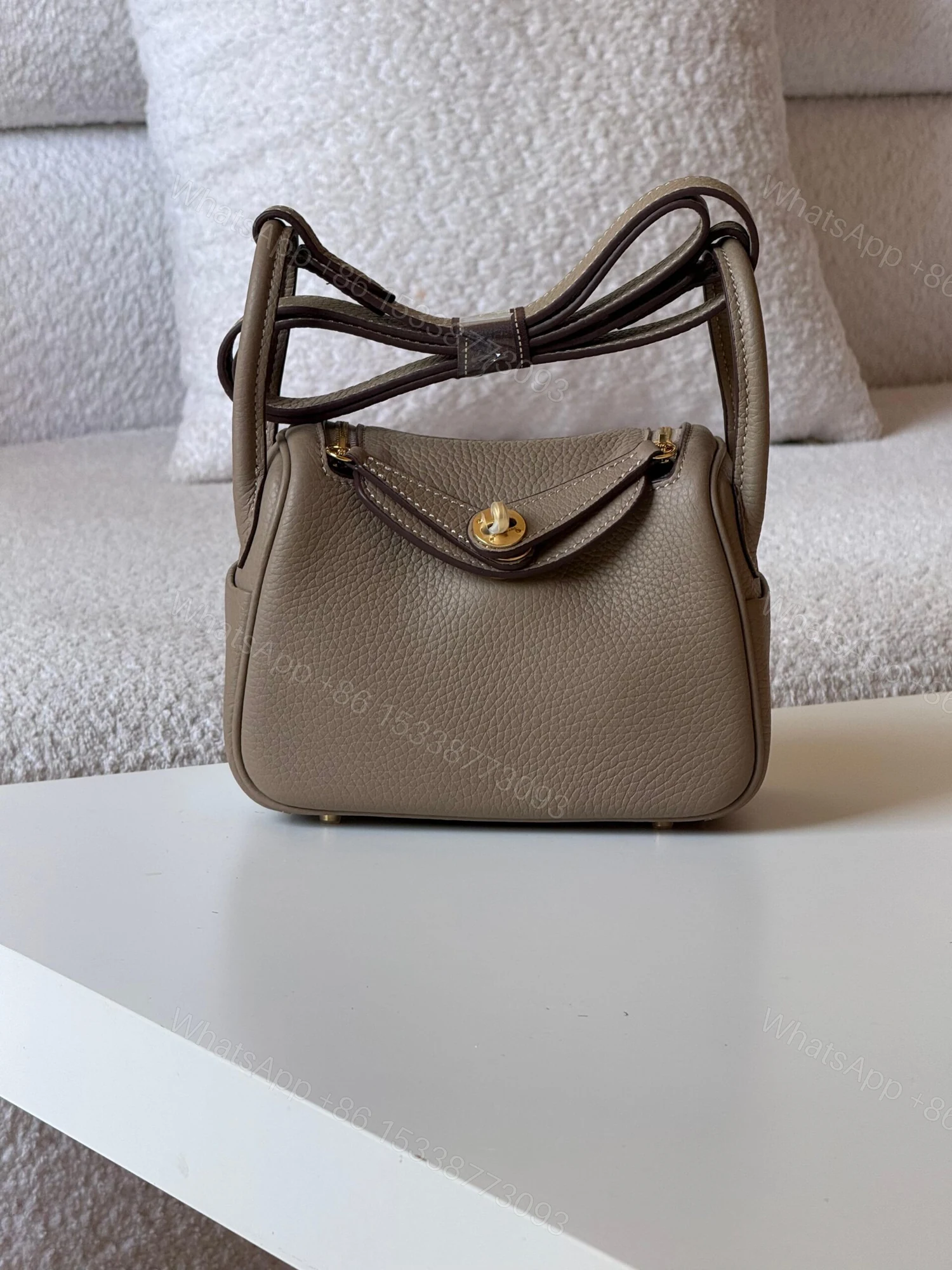 Hermès Mini Lindy II bag in Etoupe Taurillon Clemence leather — view 1