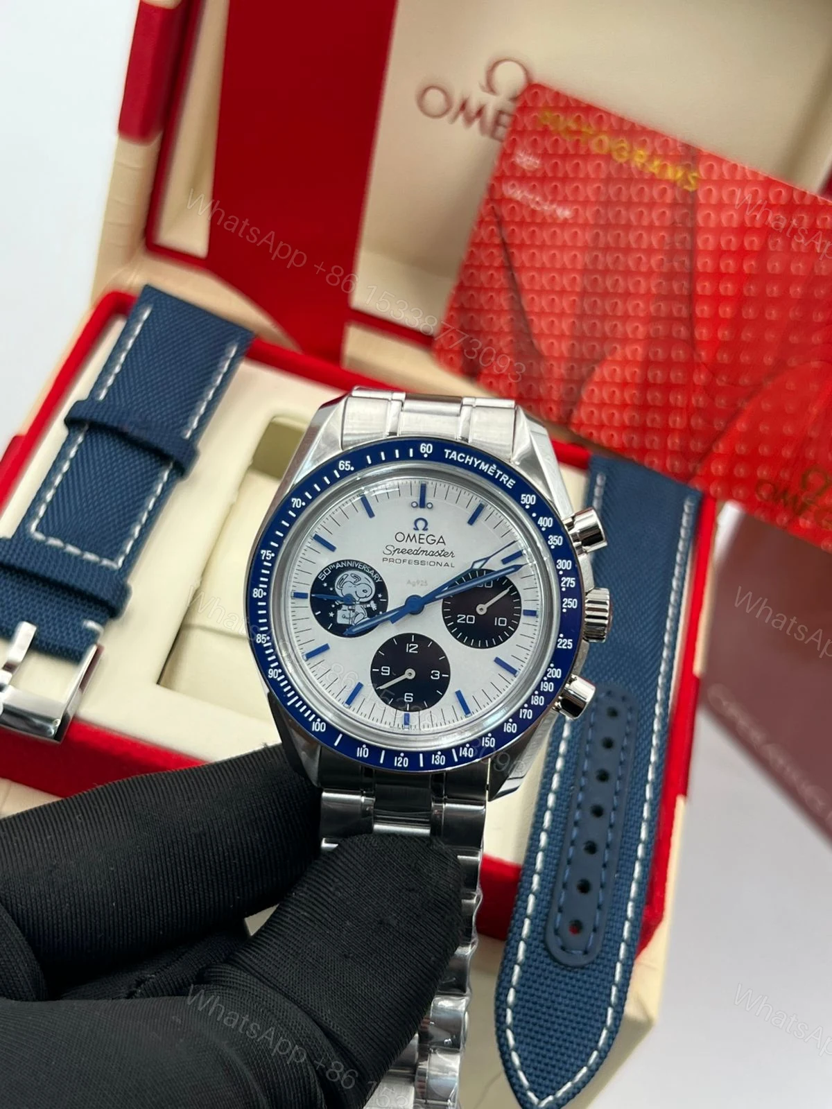 Omega Speeedmaster Snoopy 50Th Anniversary Clone — view 1