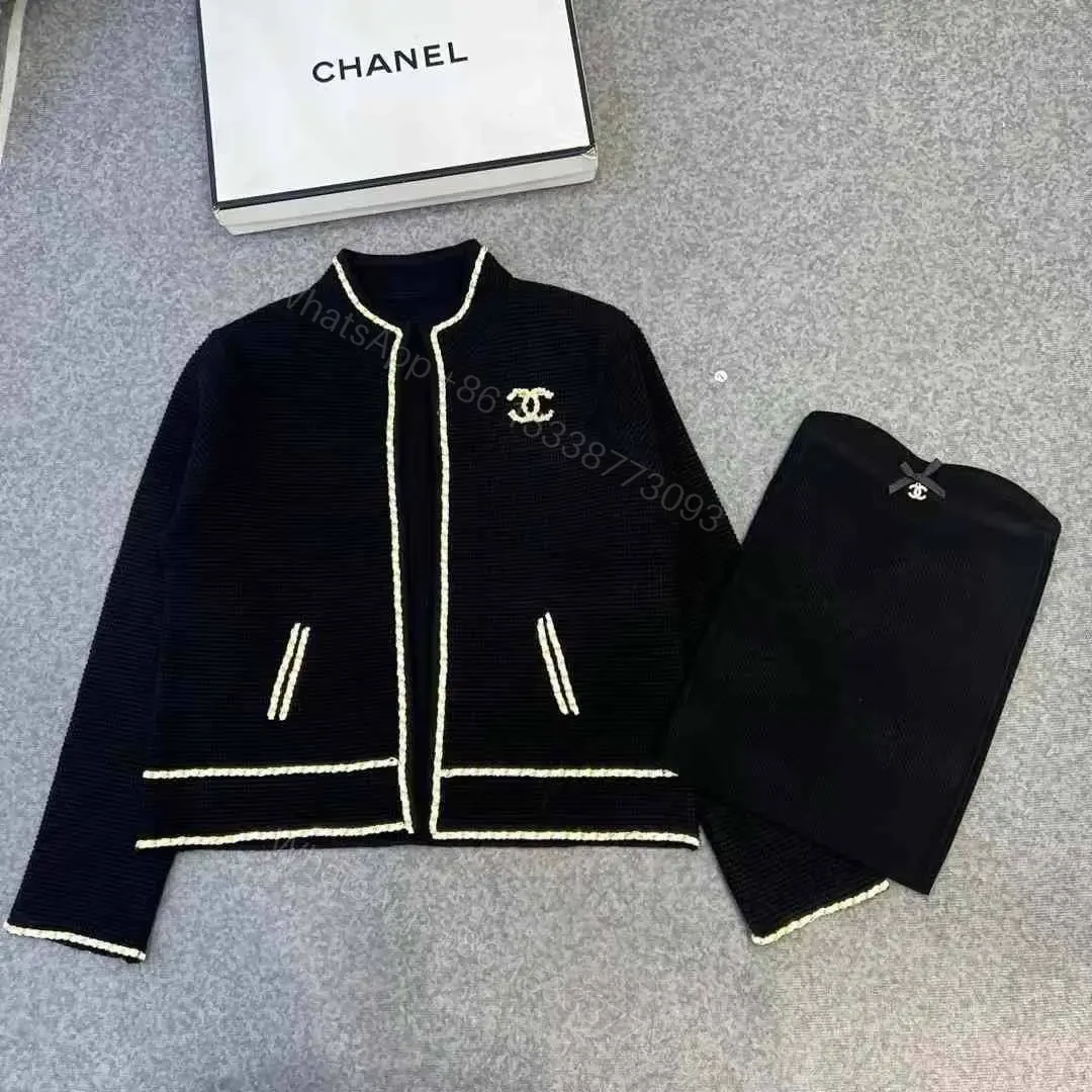 CHANEL — view 1