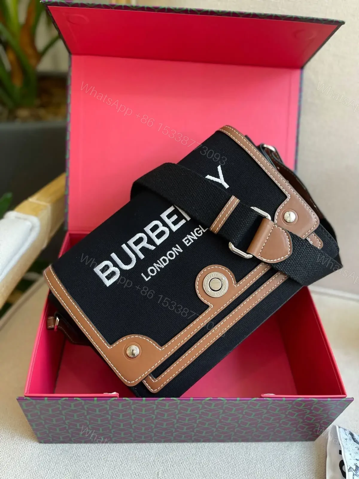 BURBERRY — view 1