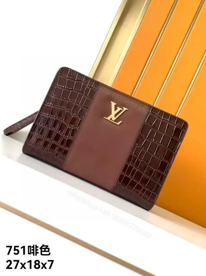 LOUIS VUITTON Hand Wallet — view 1