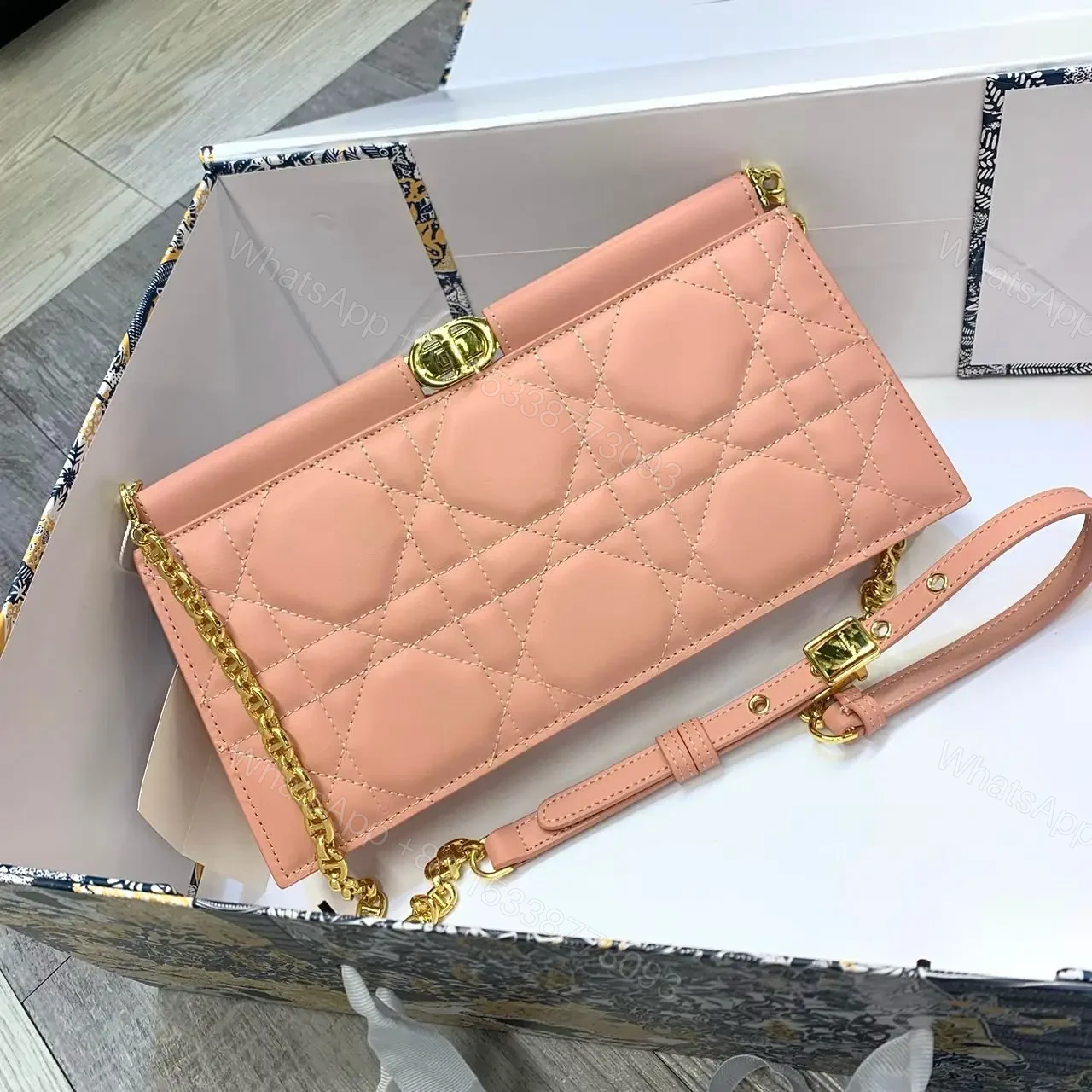 DIOR — view 1