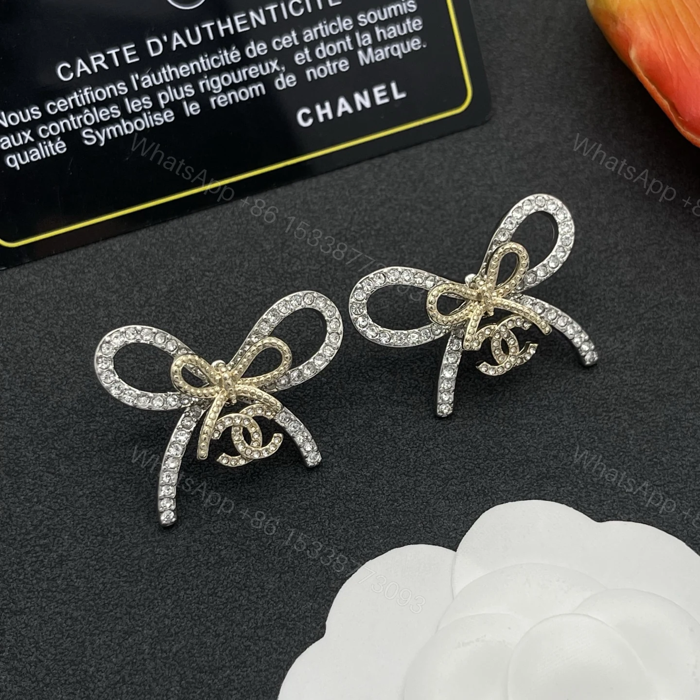 Chanel 蝴蝶結水鑽耳環 一比一 金色精品風 小香風氣質耳飾 — view 1
