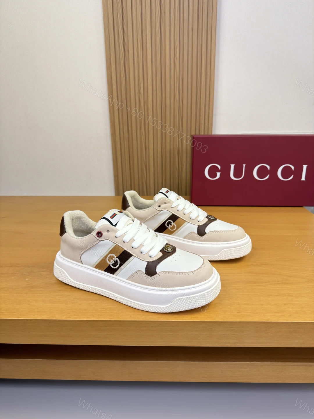 Gucci高仿男鞋 奶茶色拼咖條紋復古運動風設計 — view 1