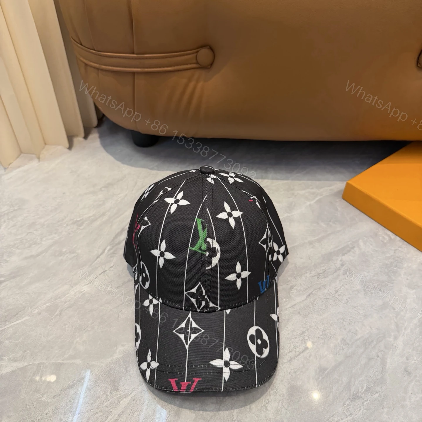 LV A貨 男/女款 黑色滿版老花棒球帽 經典百搭款 — view 1