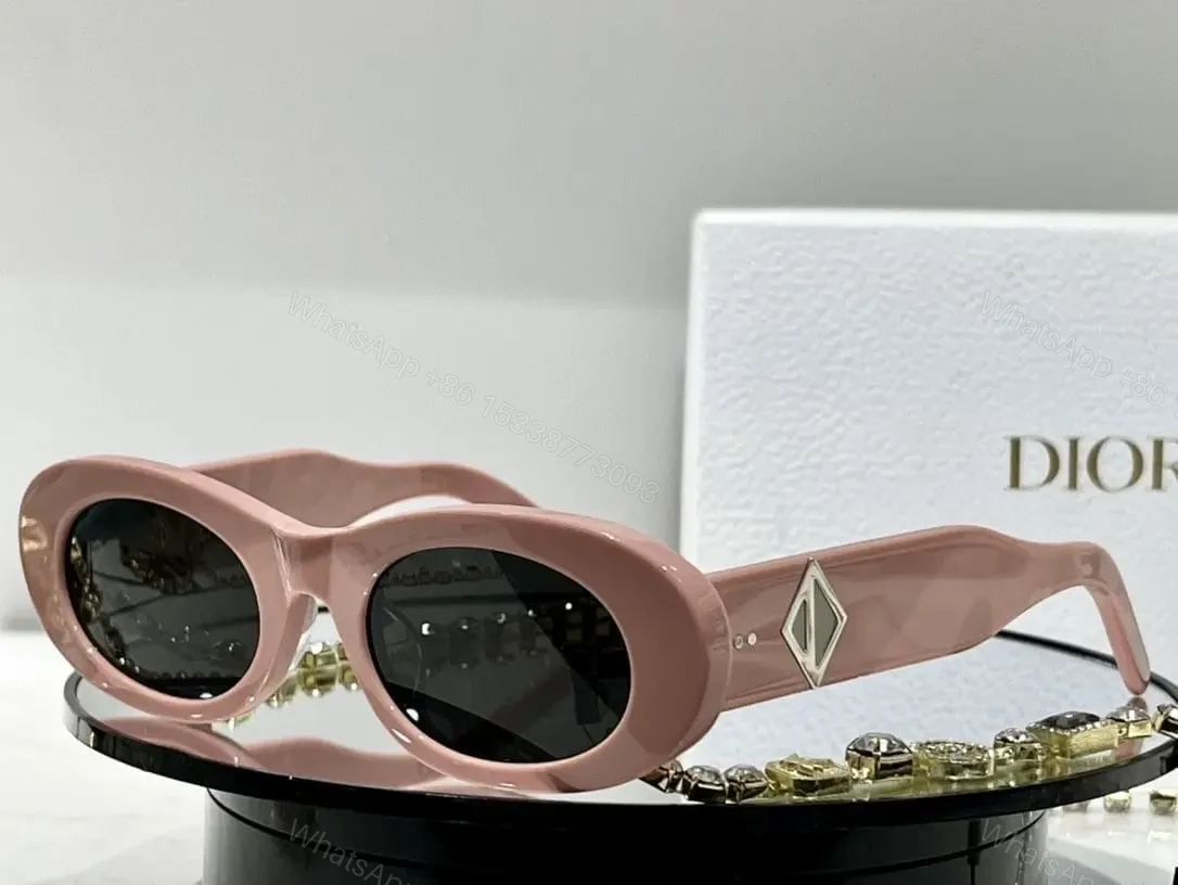 DIOR — view 1