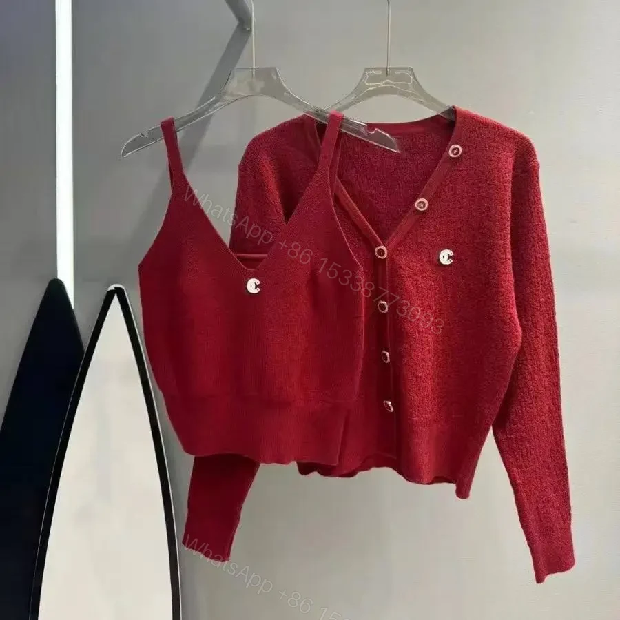 CHANEL — view 1