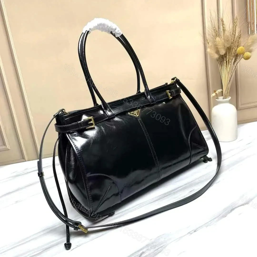 PRADA — view 1