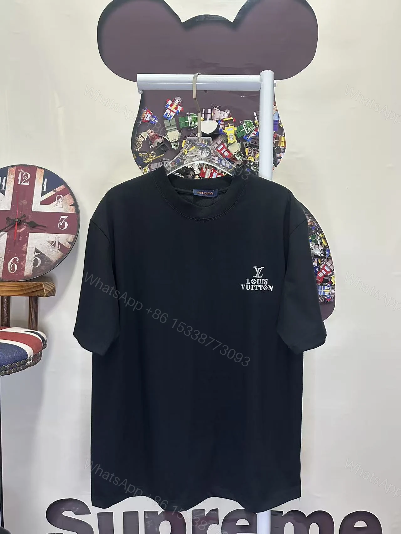 LV 高仿 男款 刺繡Logo短袖T恤 簡約休閒百搭款 — view 1