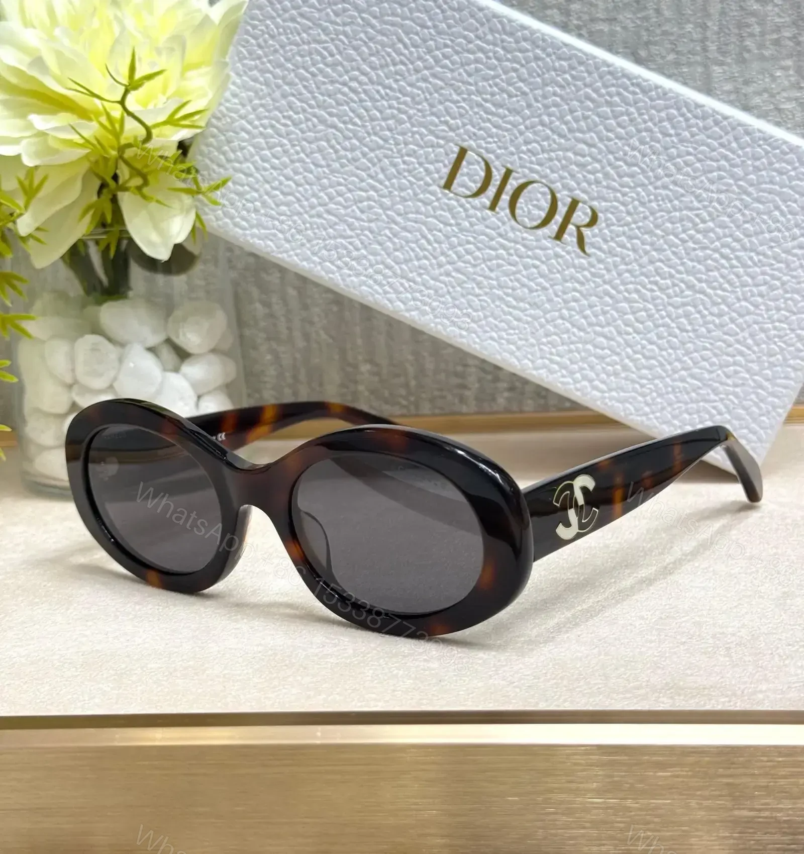 DIOR — view 1
