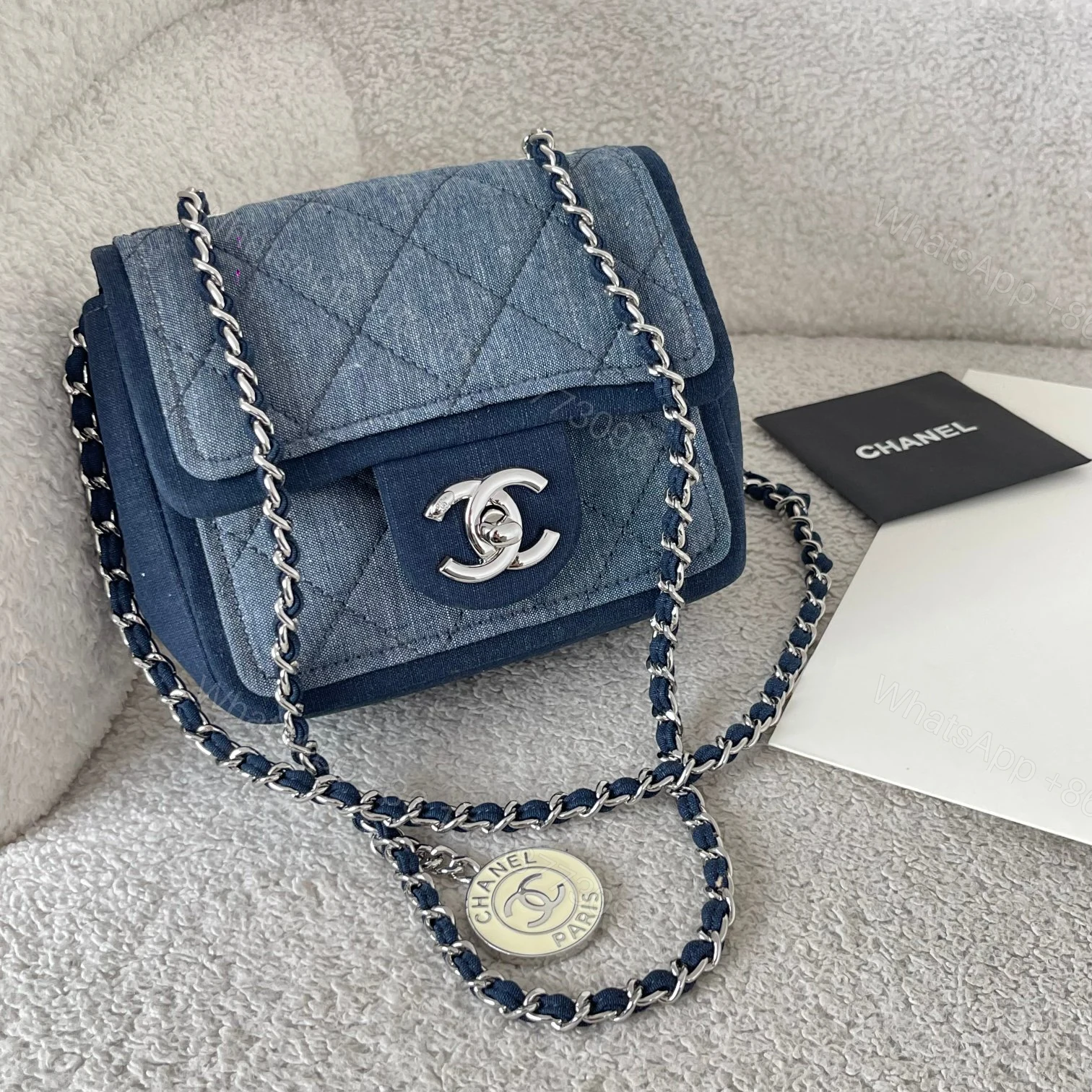 CHANEL 原單精品 牛仔布菱格迷你包 經典銀鏈條斜背小方包 — view 1