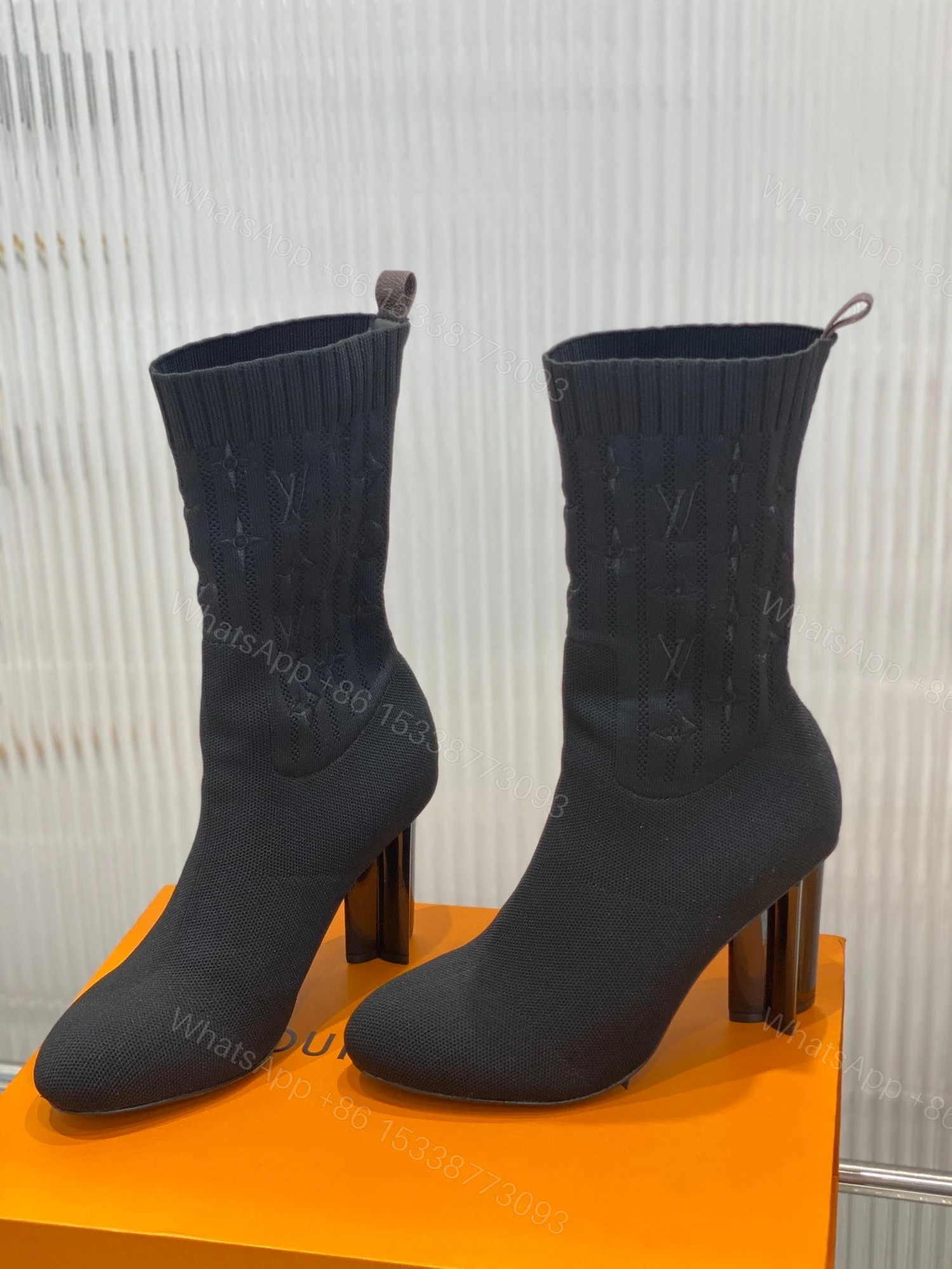 Premium LUV BOOTS 047 — view 1