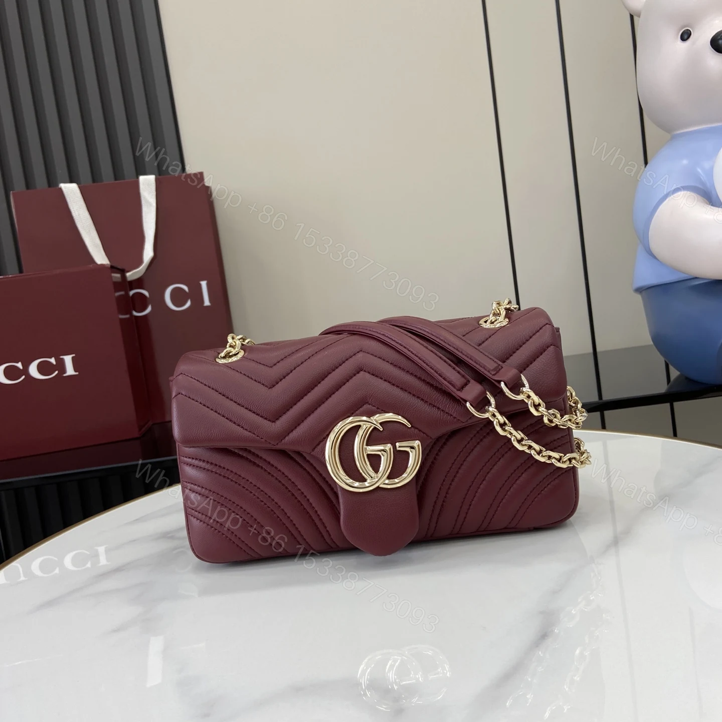 Gucci 高仿GG Marmont酒紅肩背包 寬版設計百搭女款 — view 1