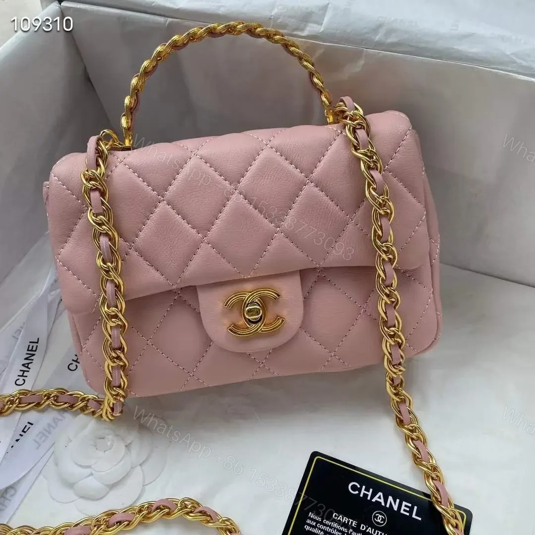 CHANEL — view 1