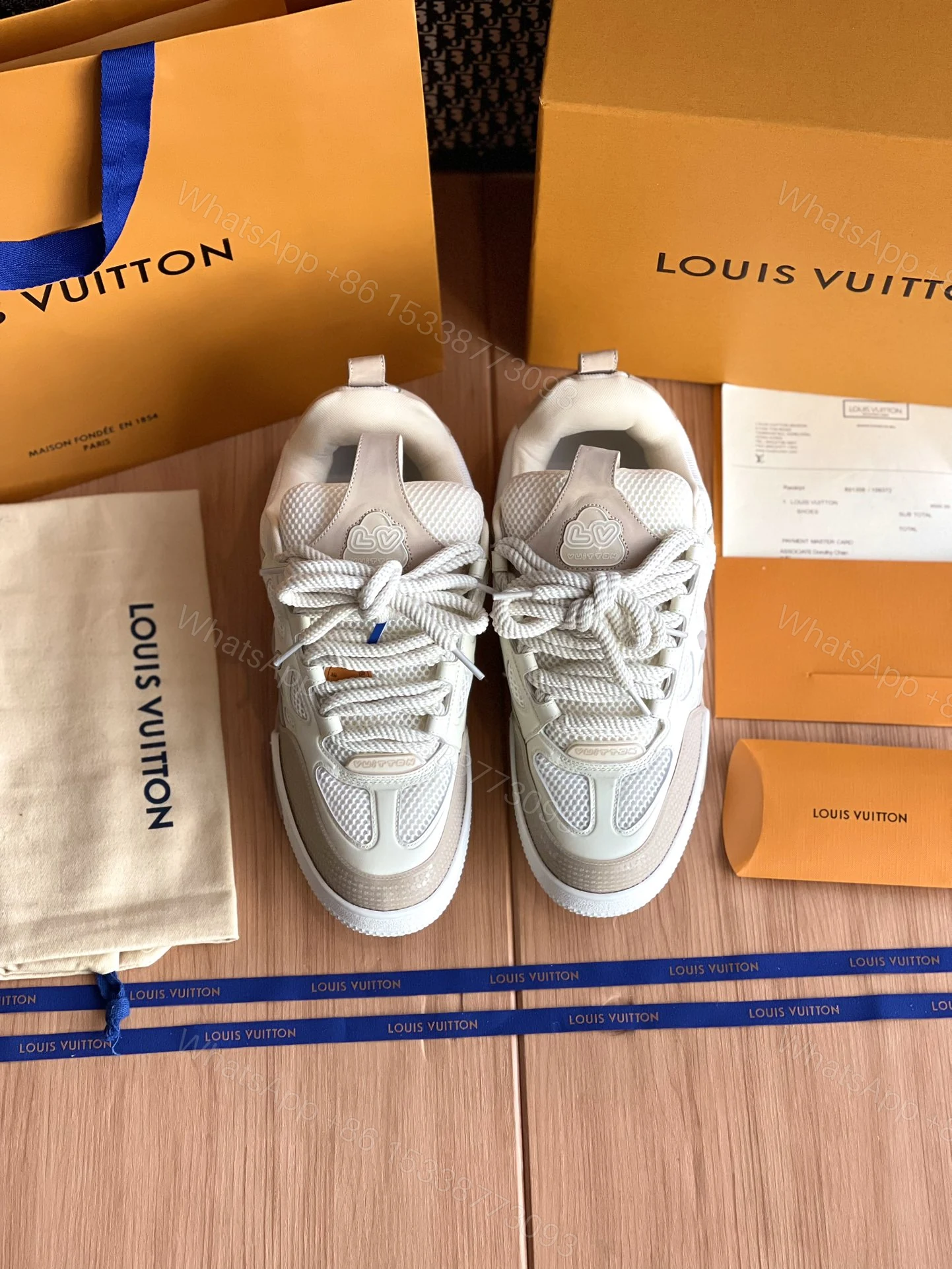 LV一比一愛心厚底運動鞋LV Trainer白色經典潮流百搭增高鞋款 — view 1