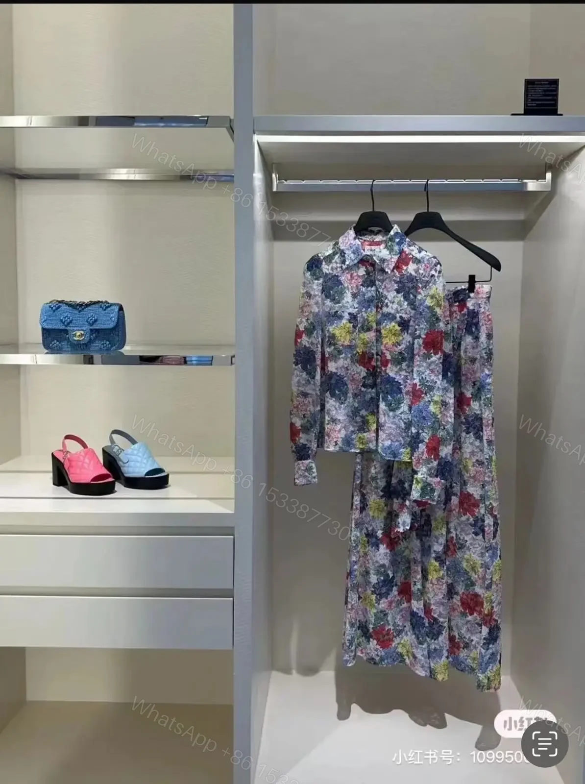CHANEL — view 1