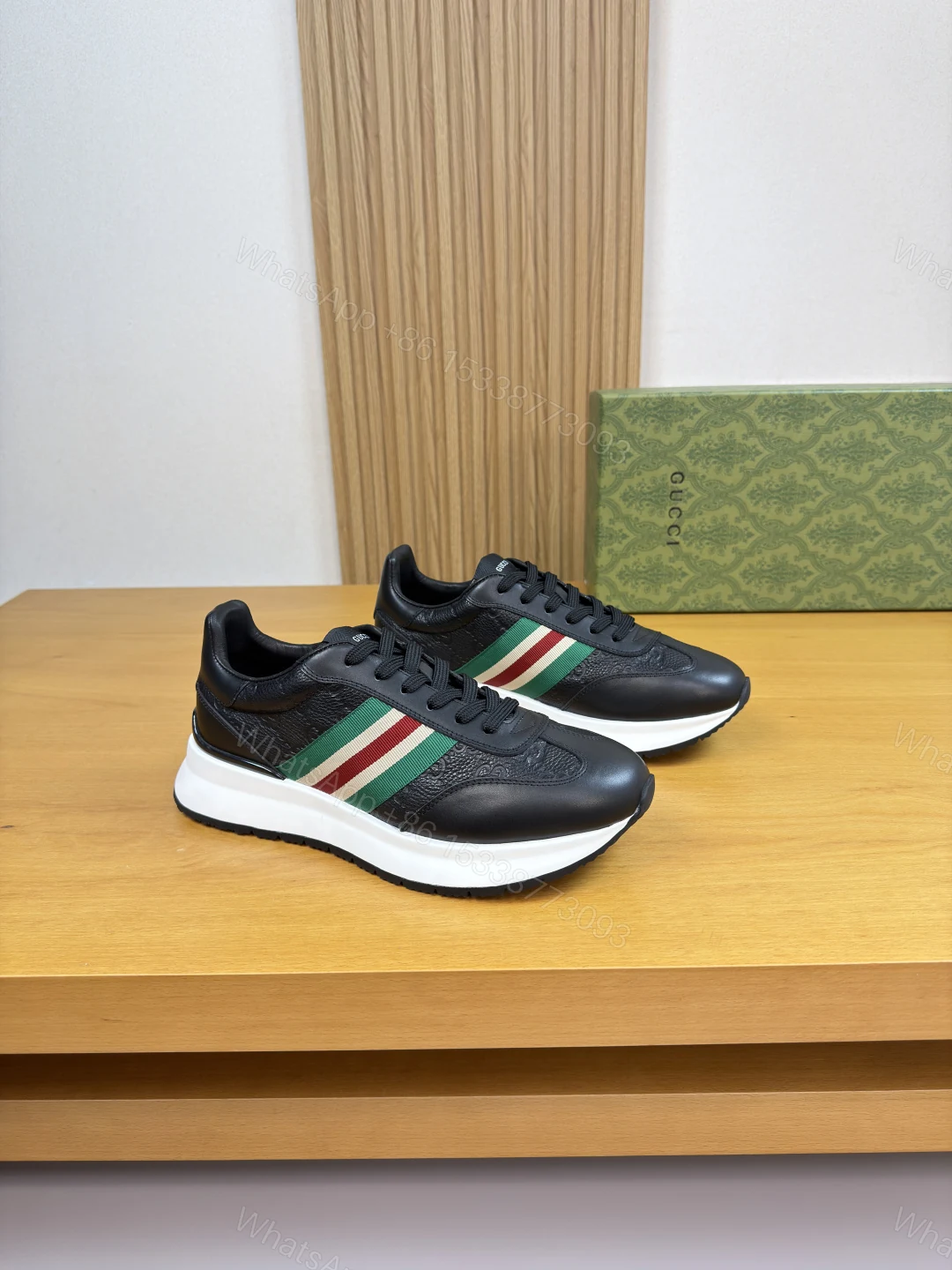 GUCCI A貨男款經典織帶厚底運動鞋 壓紋皮革休閒潮鞋 — view 1