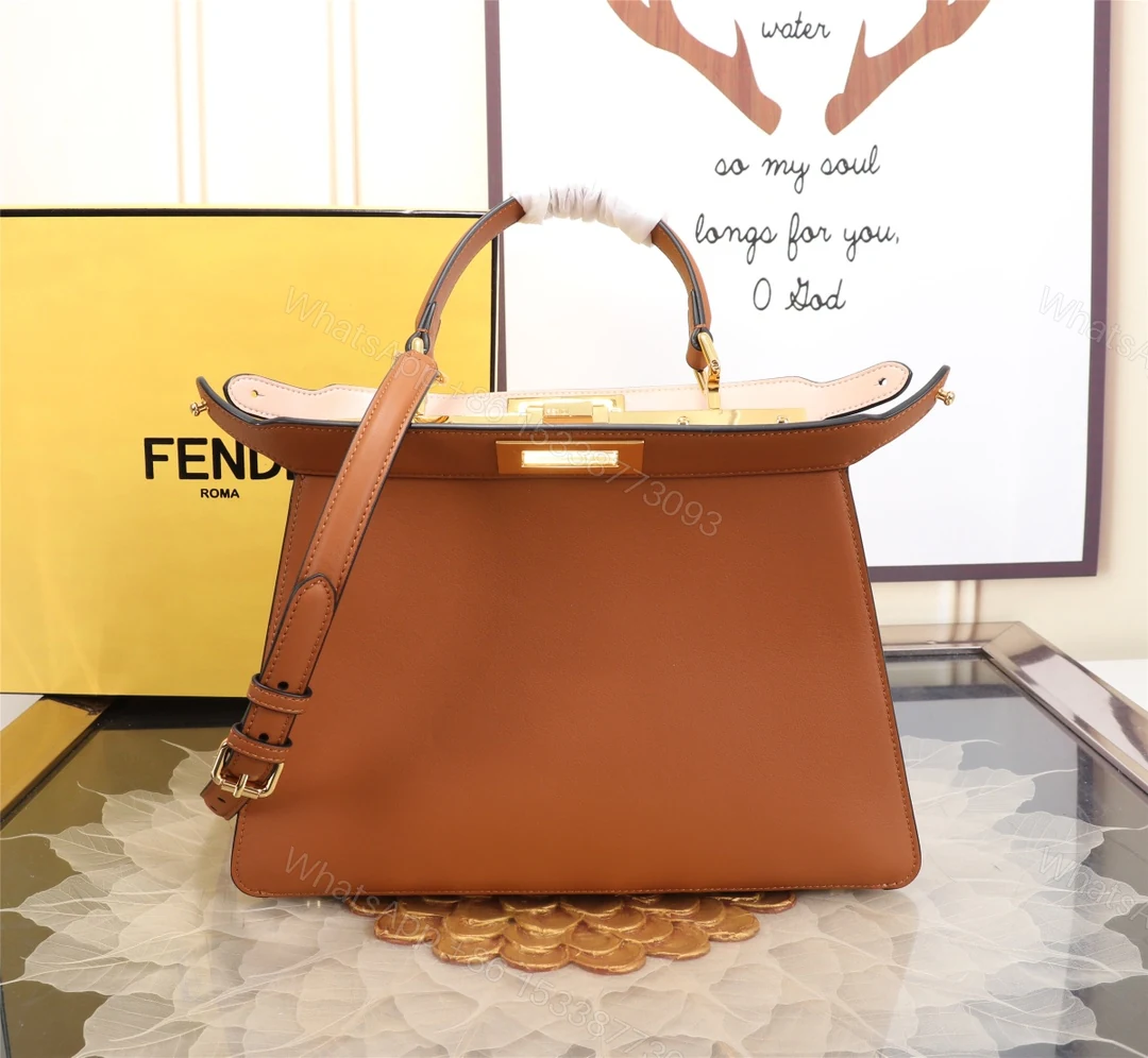 FENDI 高仿 女款 Peekaboo 手提包 焦糖棕 經典復古 通勤百搭款 — view 1