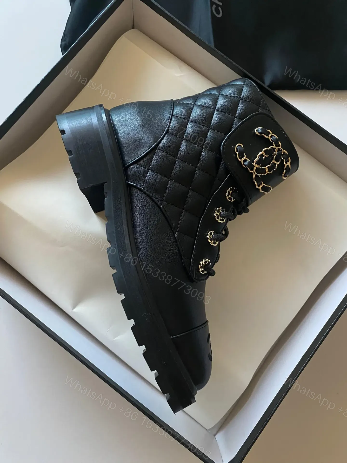 CHANEL — view 1