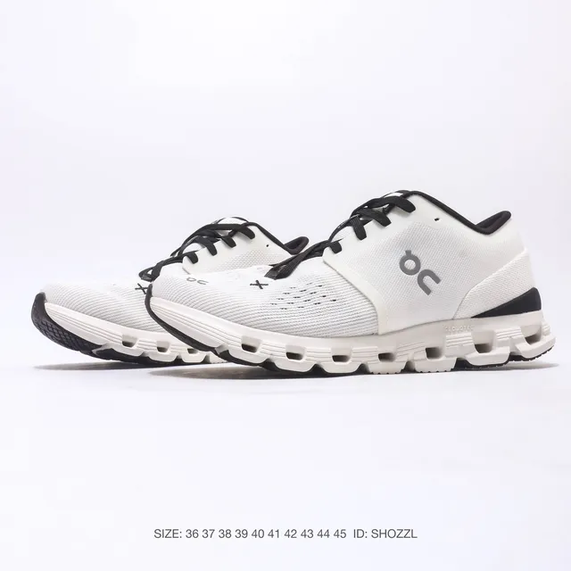 On Cloud X 4 White / Black
