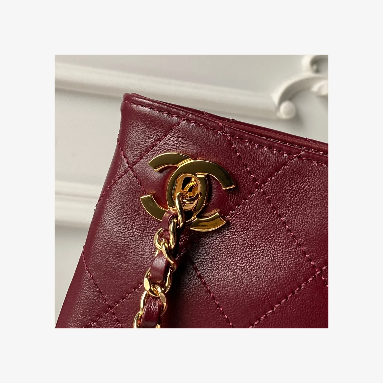Chanel Shopping Bag AS6241 · Burgundy Lambskin Burgundy · Lambskin · Gold-Tone Metal