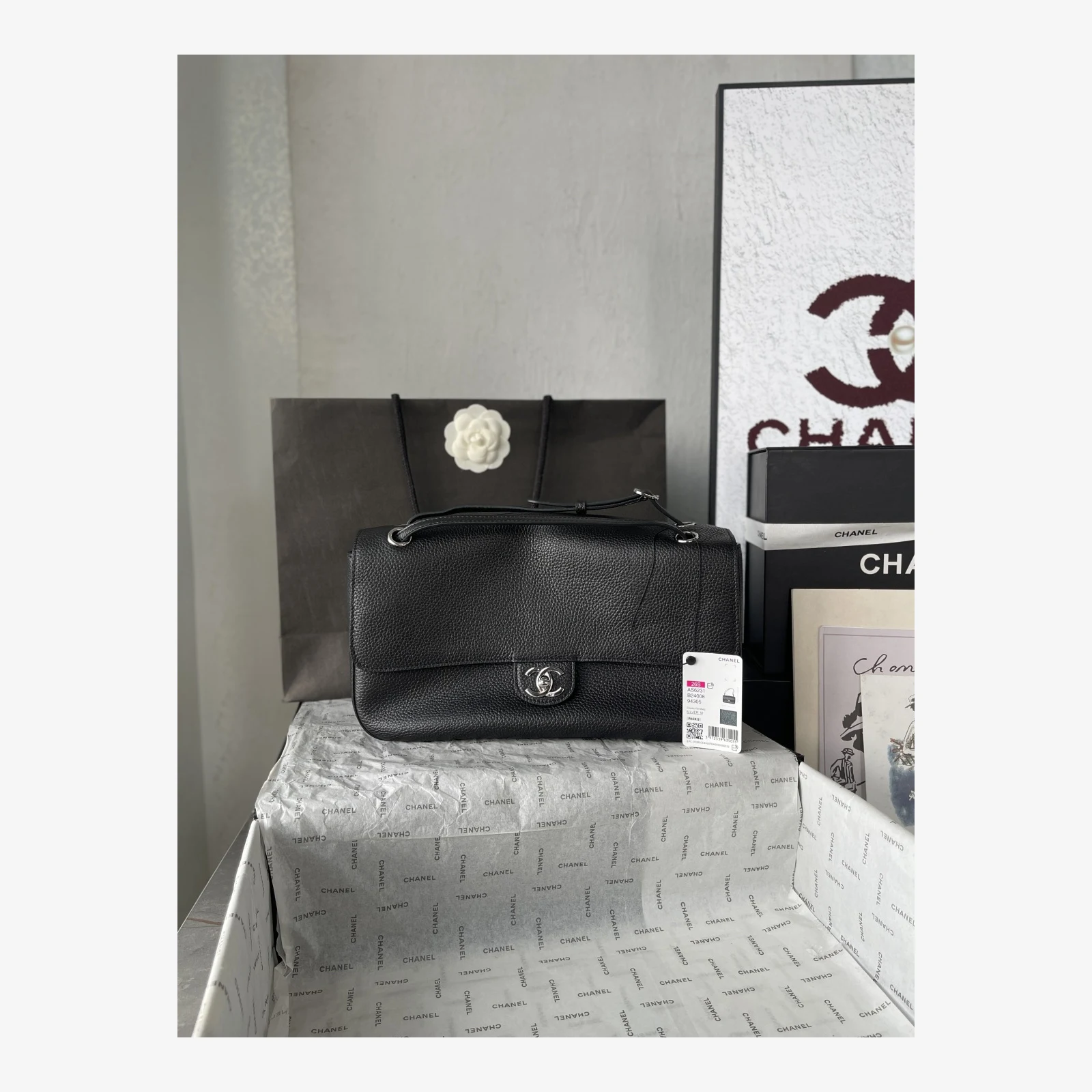 Chanel Maxi Flap Bag AS6231 · Black Grained Calfskin — image 1