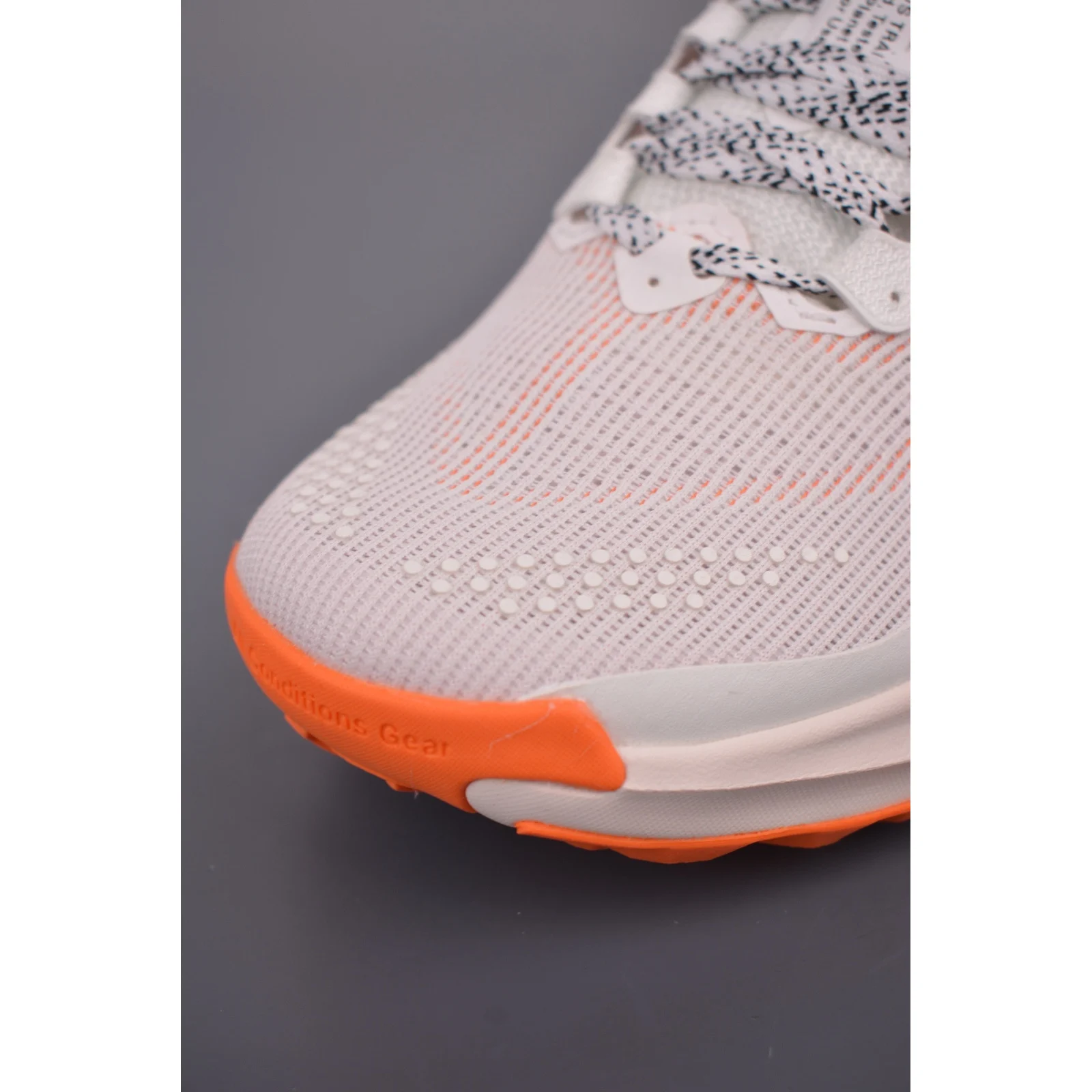 Nike ACG Pegasus Trail Summit White / Phantom / Safety Orange / Black · HV8116-103