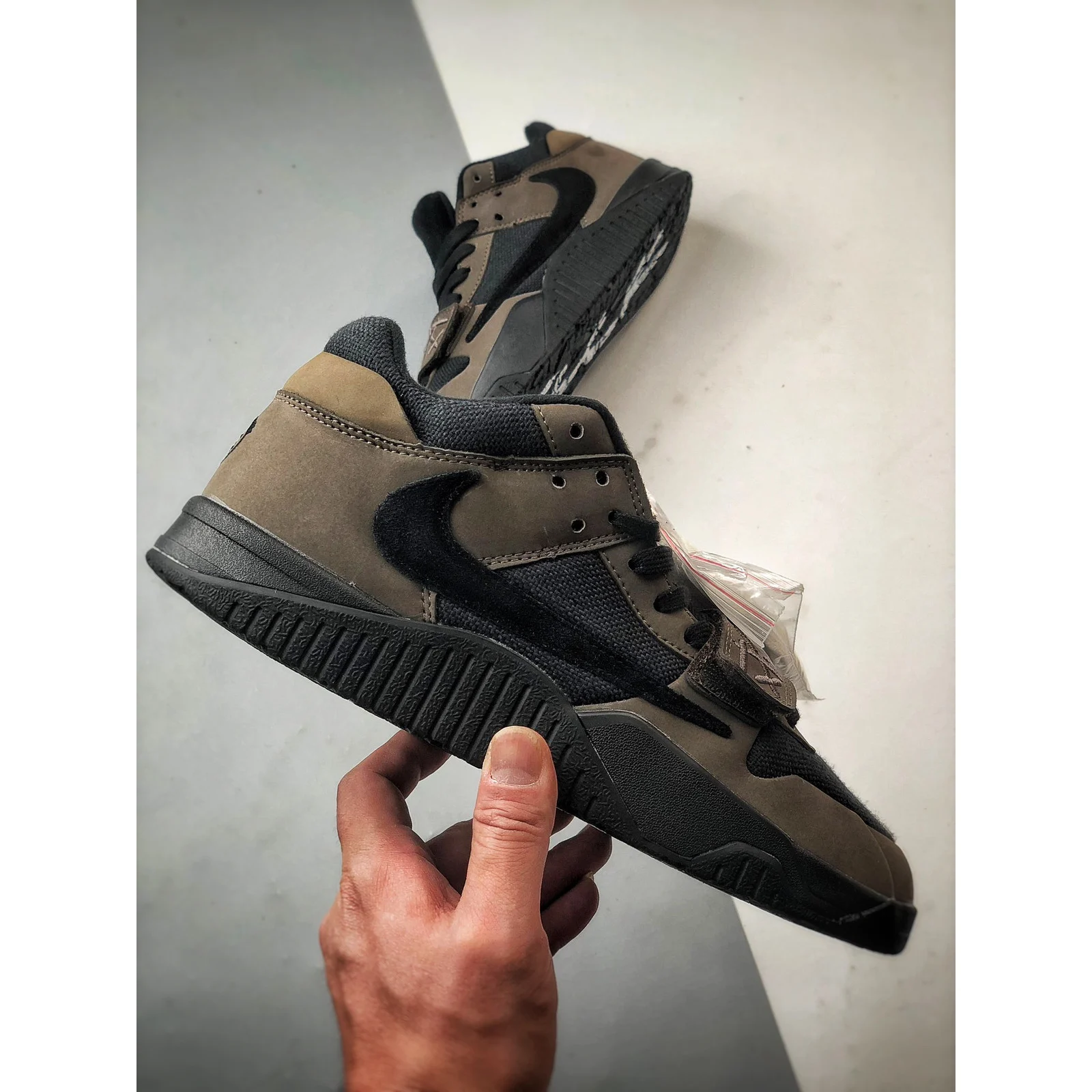 Jordan Jumpman Jack TR x Travis Scott Black and Dark Mocha · FZ8117-204